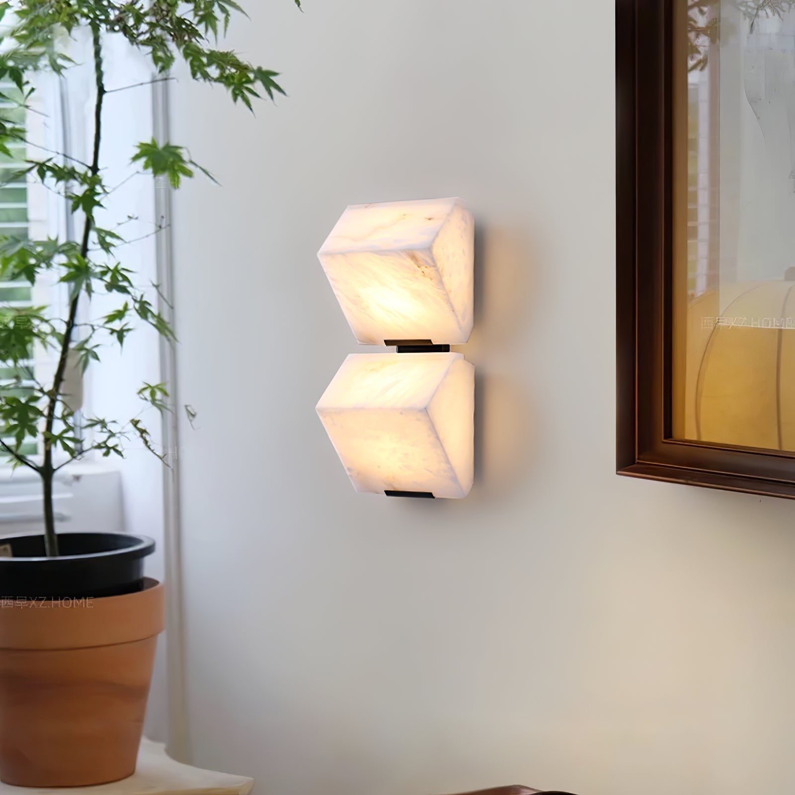 alabaster-staircase-plug-in-wall-lamp-anzaz-White-15