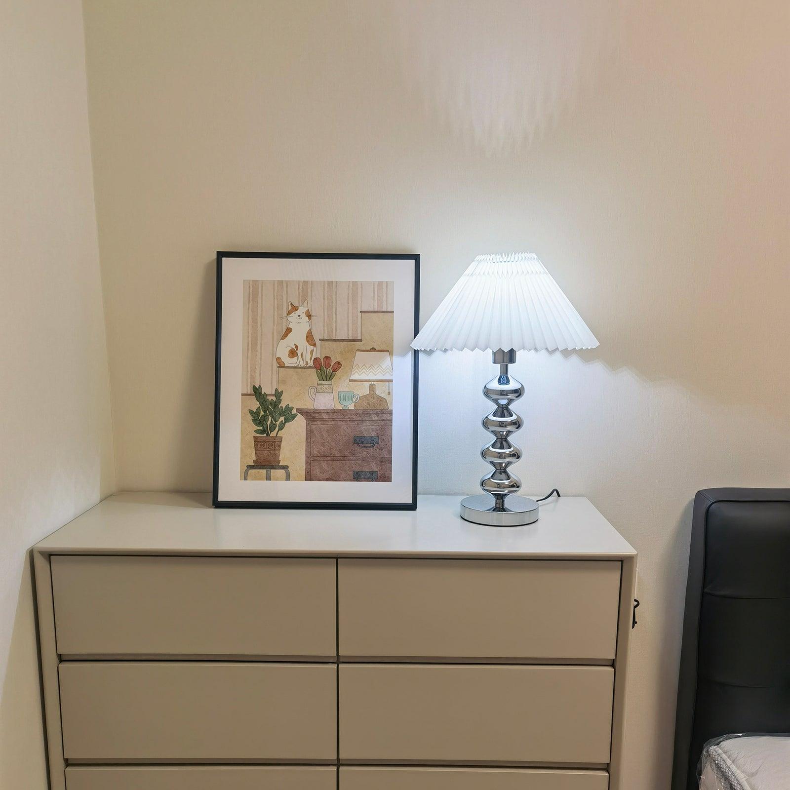 aleisha-pleated-table-lamp-anzaz--19