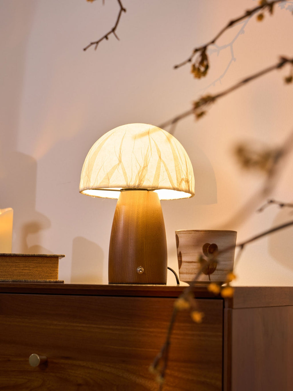 myco-mushroom-table-lamp-anzaz-Walnut Wood & White-4