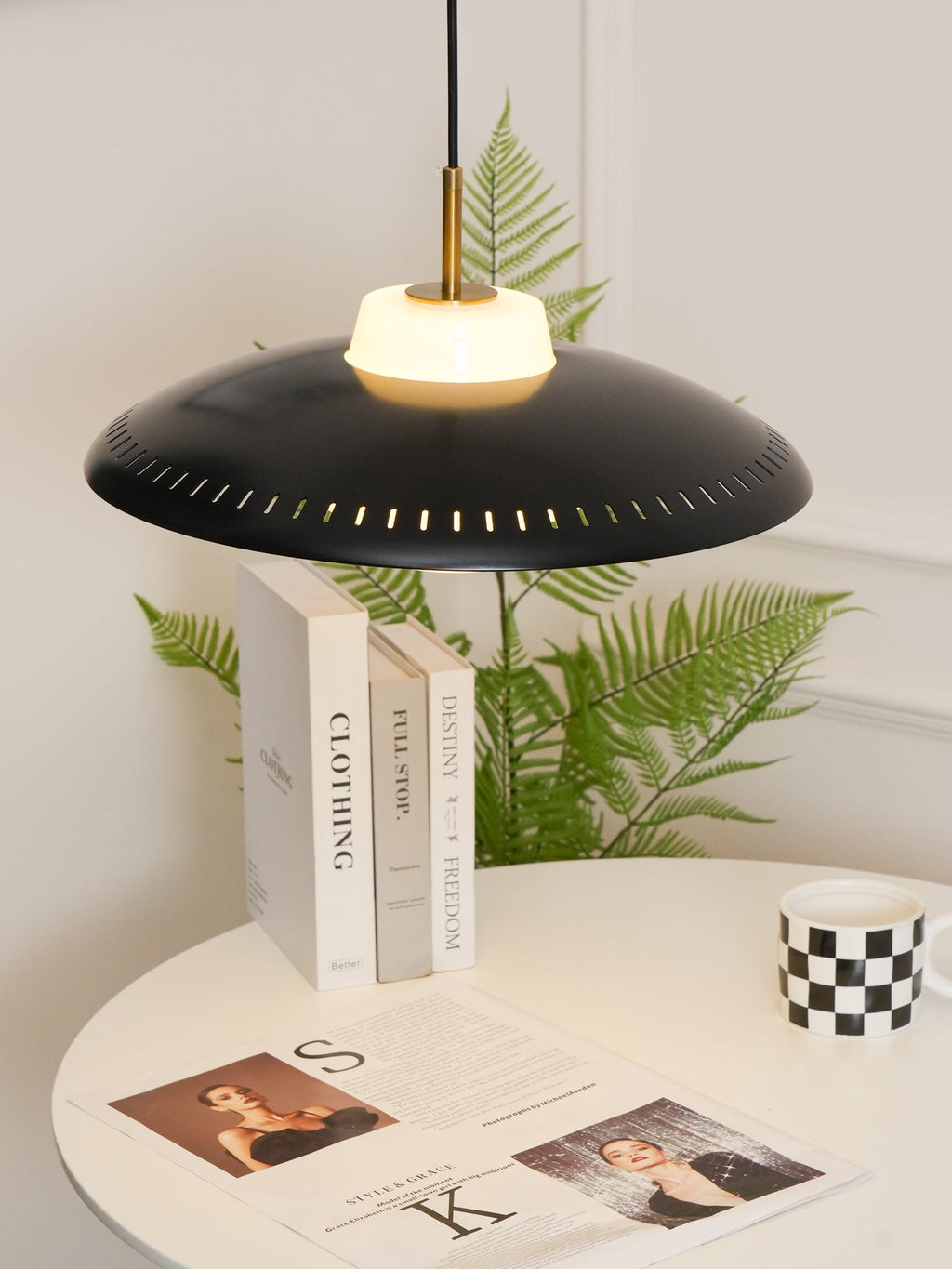 alien-frisbee-pendant-lamp-anzaz--33