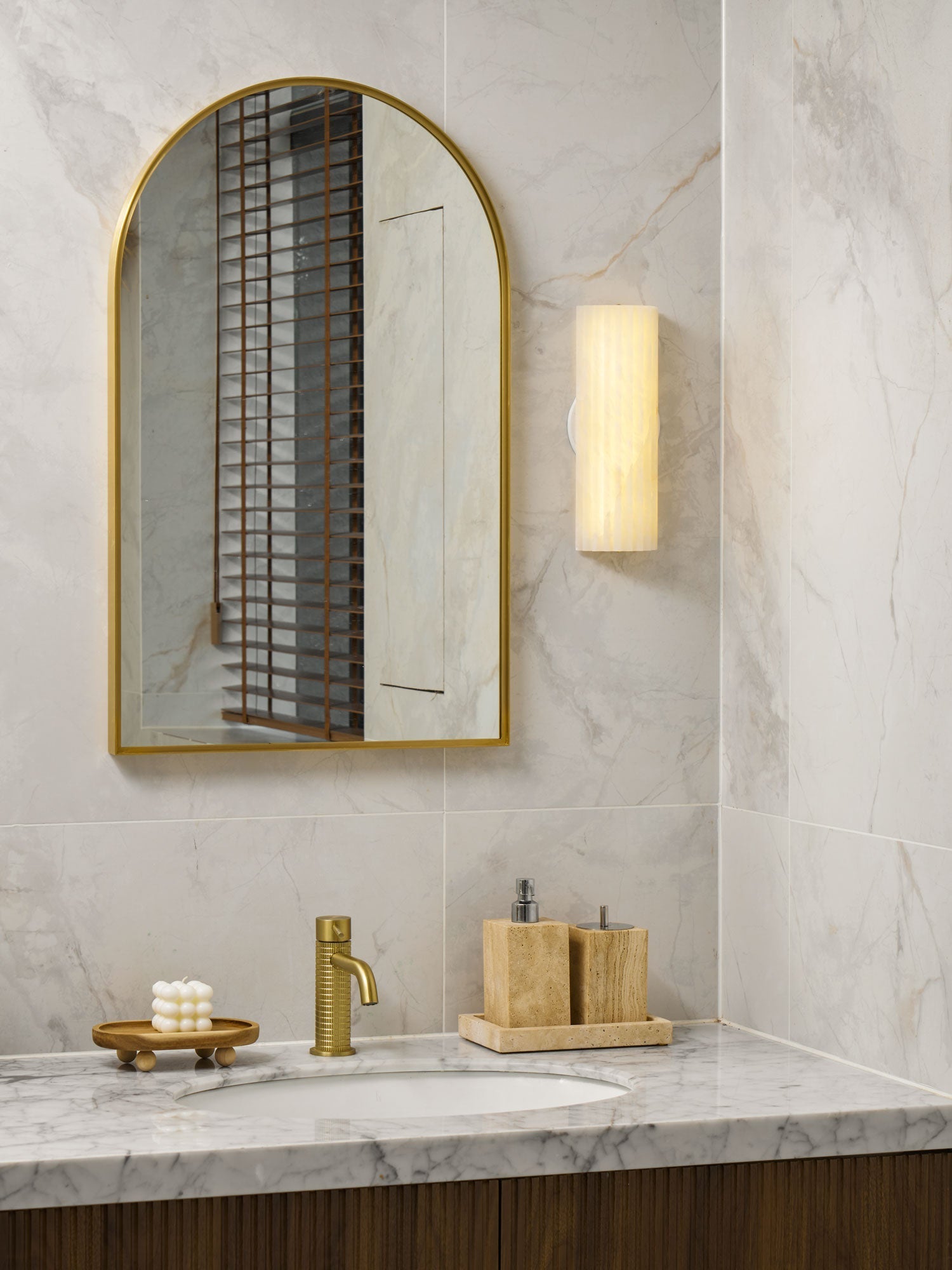 alvia-alabaster-wall-light-anzaz--29