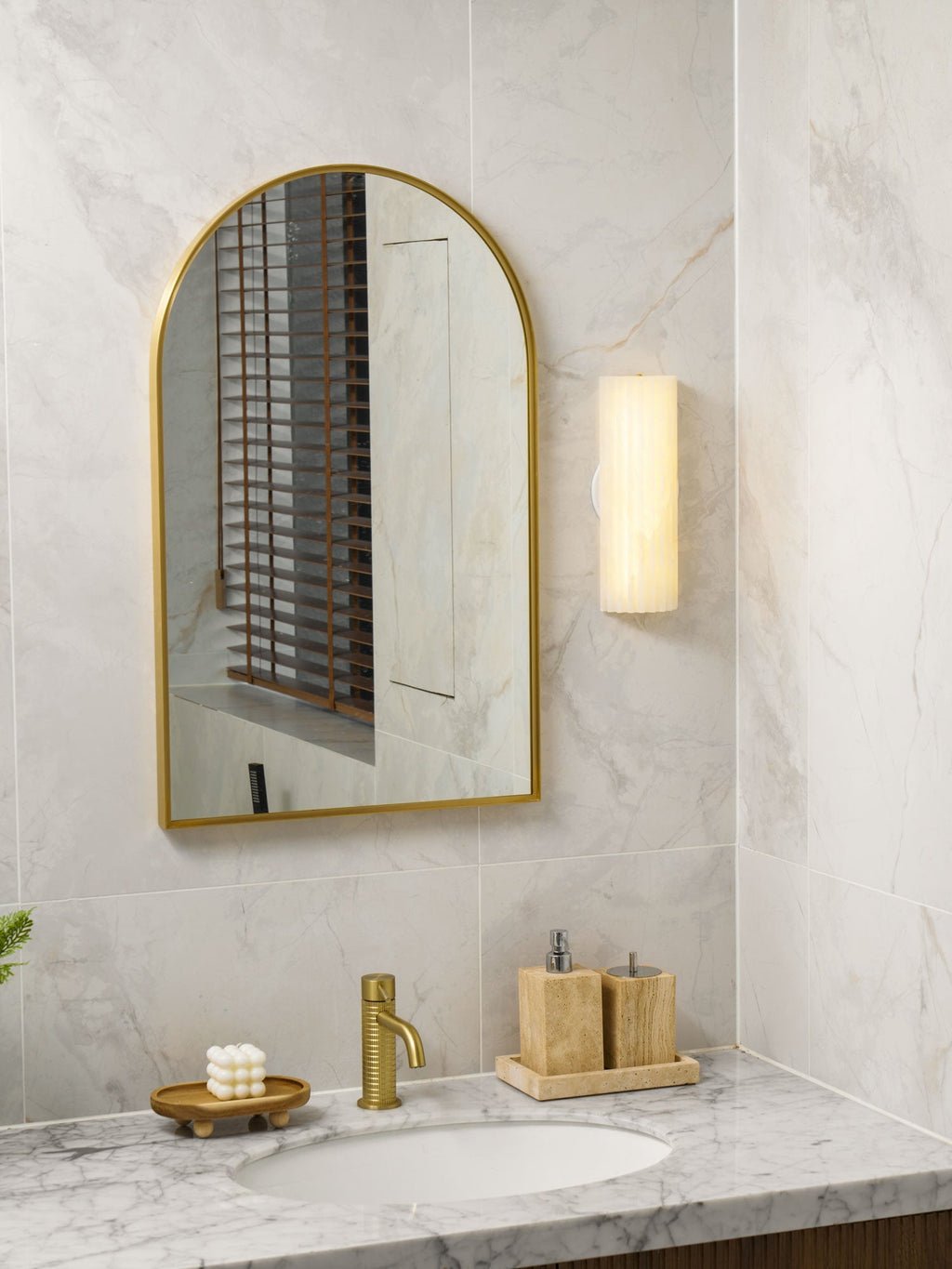 alvia-alabaster-wall-light-anzaz--27