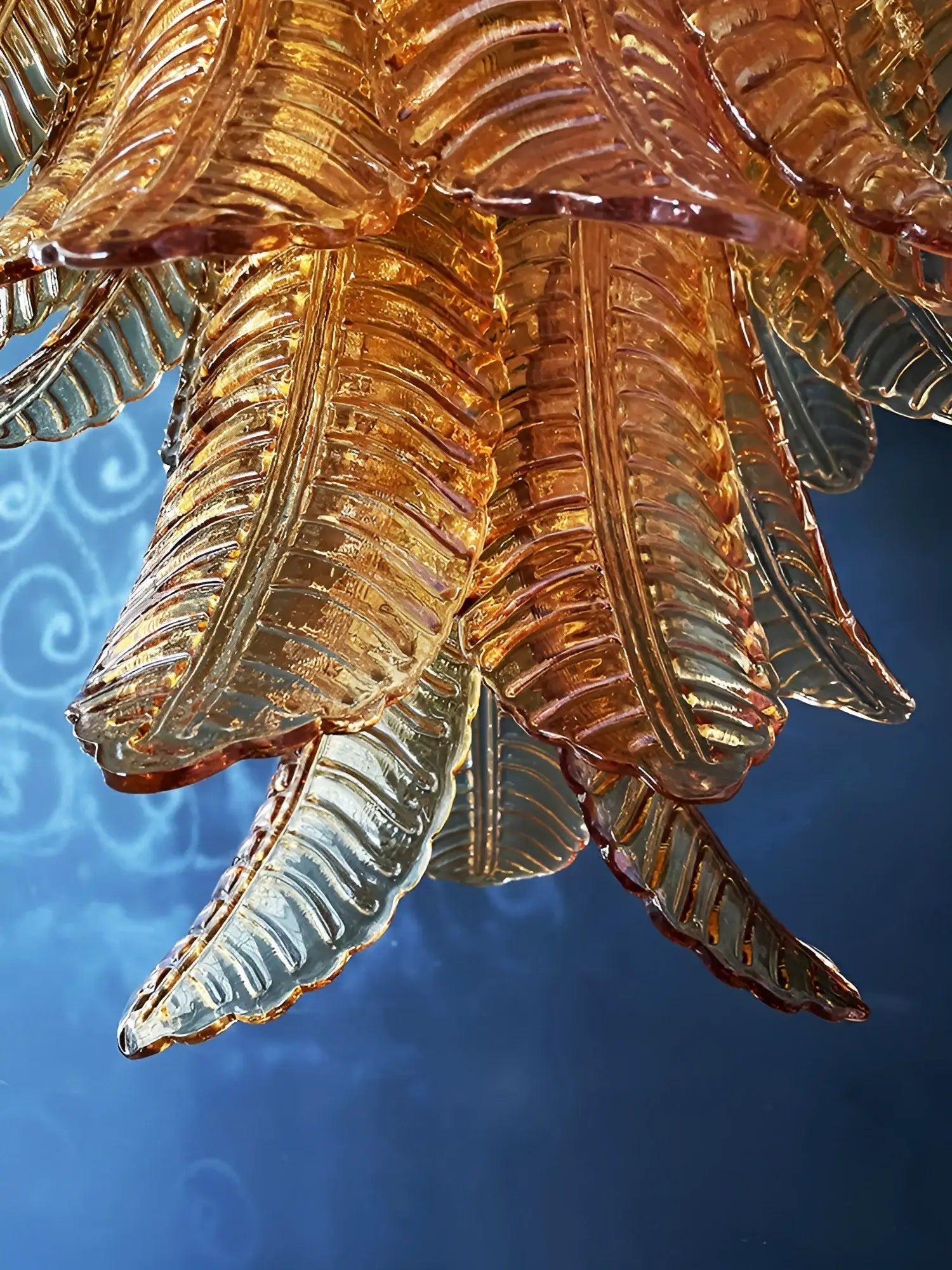 amber-leaf-cascade-chandelier-anzaz--12