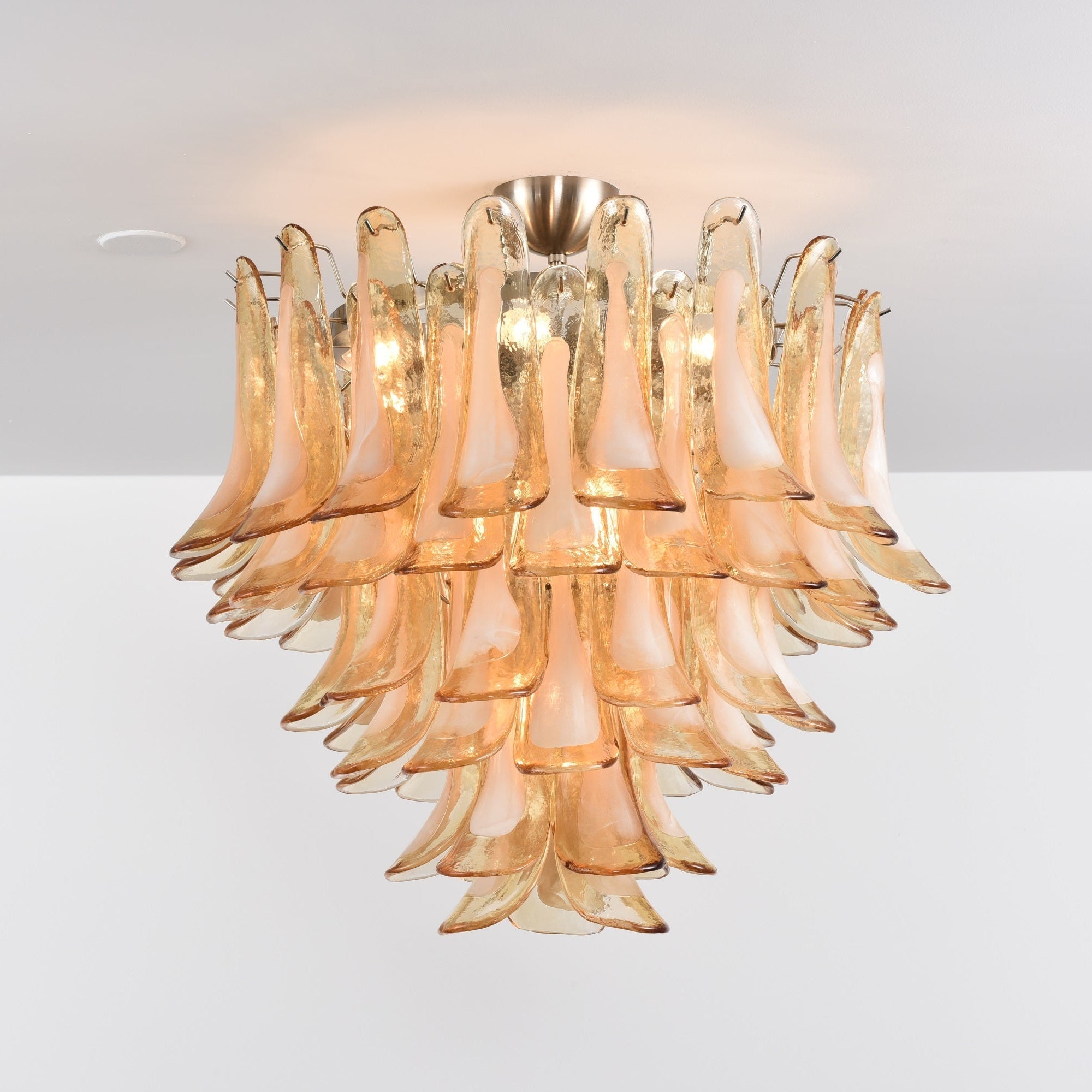 amber-petal-glass-chandelier-anzaz--2