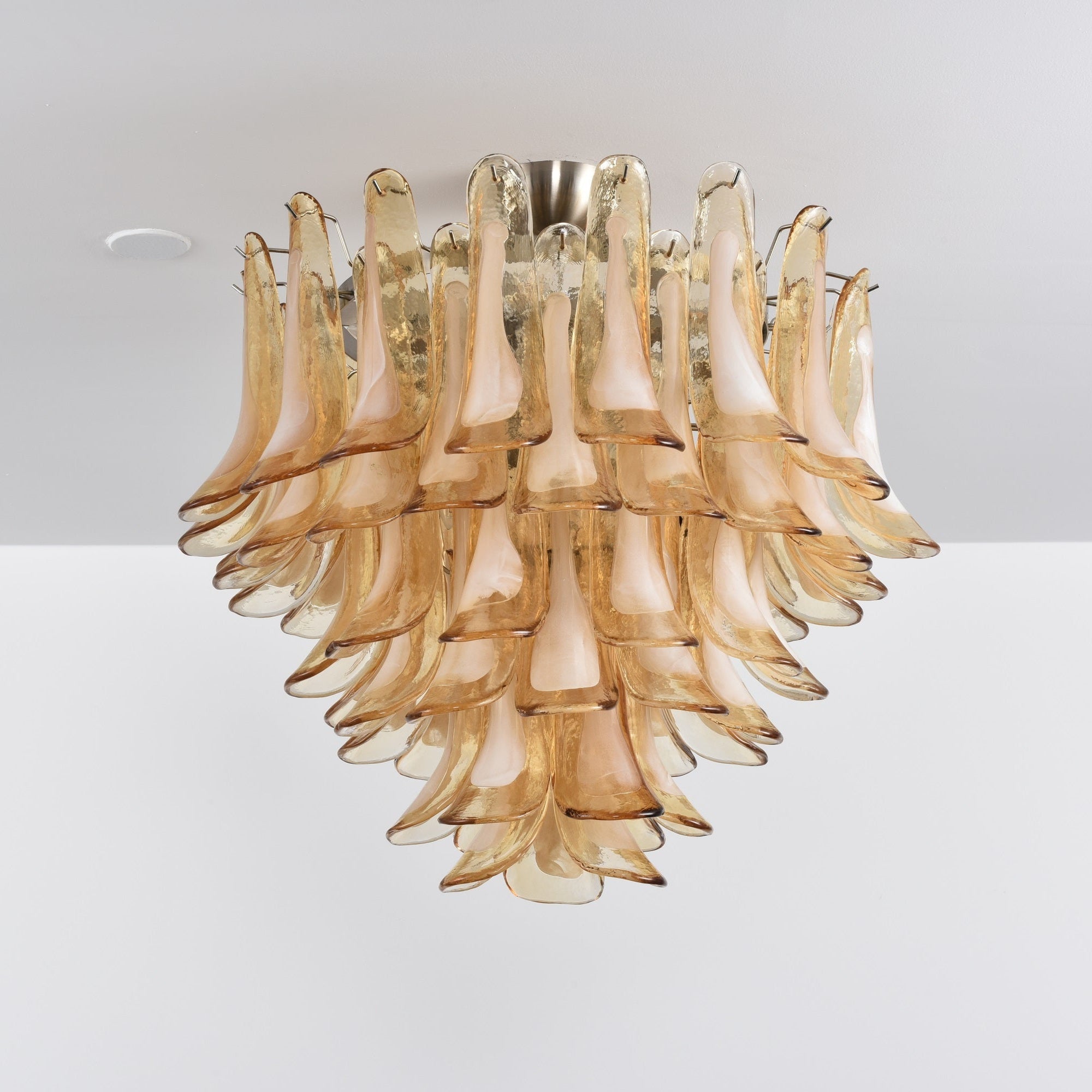 amber-petal-glass-chandelier-anzaz--4