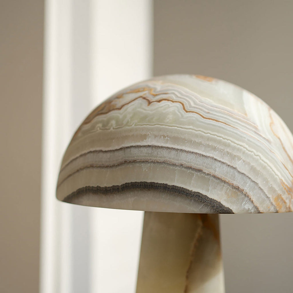 amberveil-alabaster-table-lamp-anzaz--6