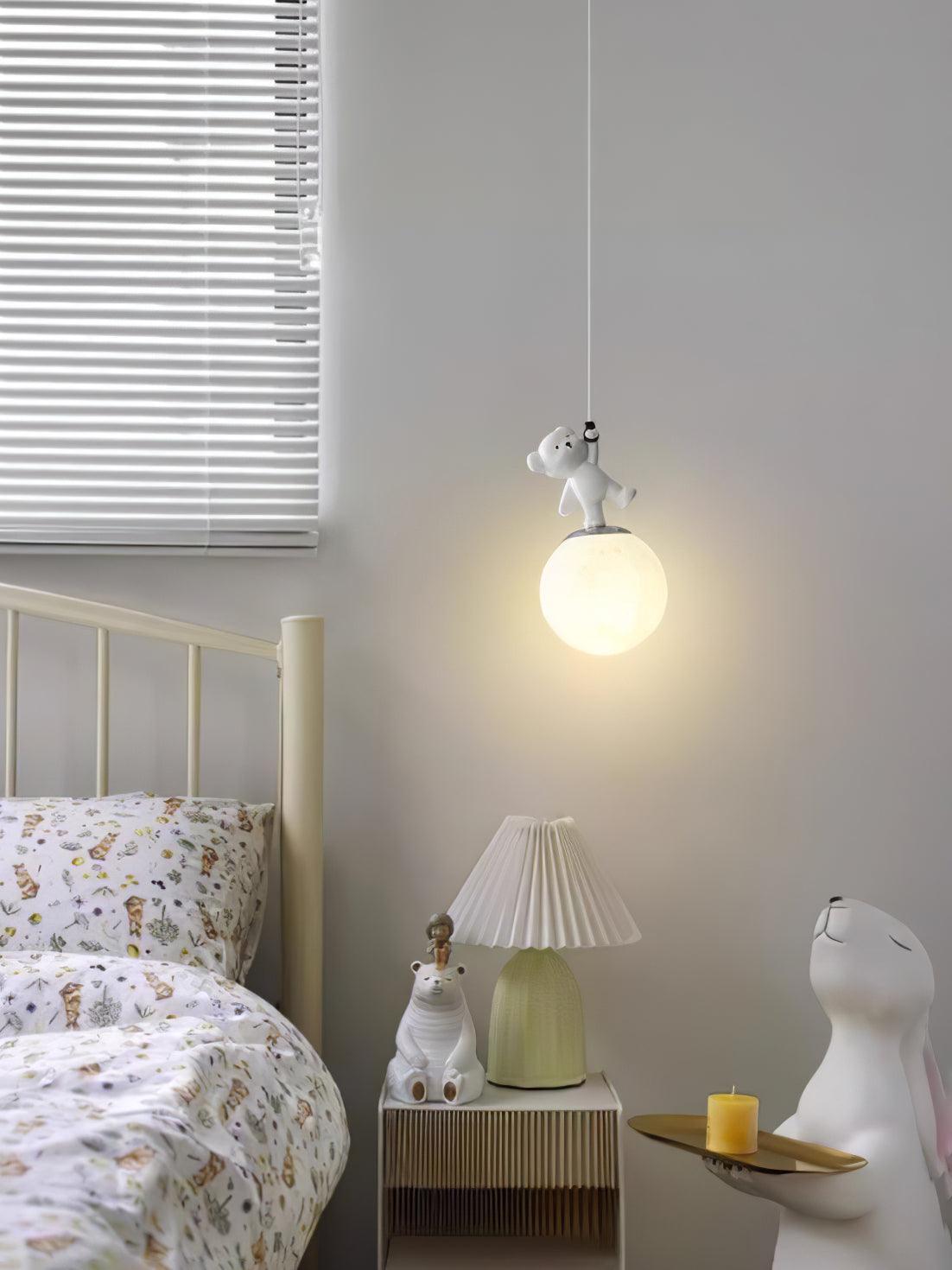 animal-and-moon-pendant-light-anzaz--13