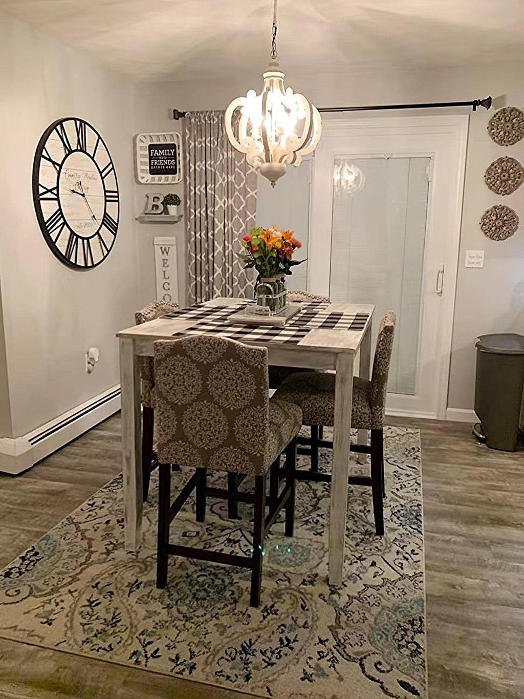 antique-white-style-chandelier-anzaz--36