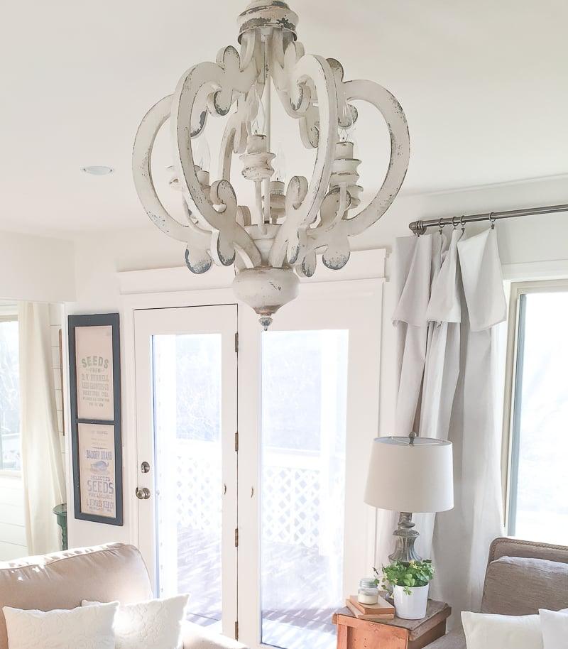 antique-white-style-chandelier-anzaz--6