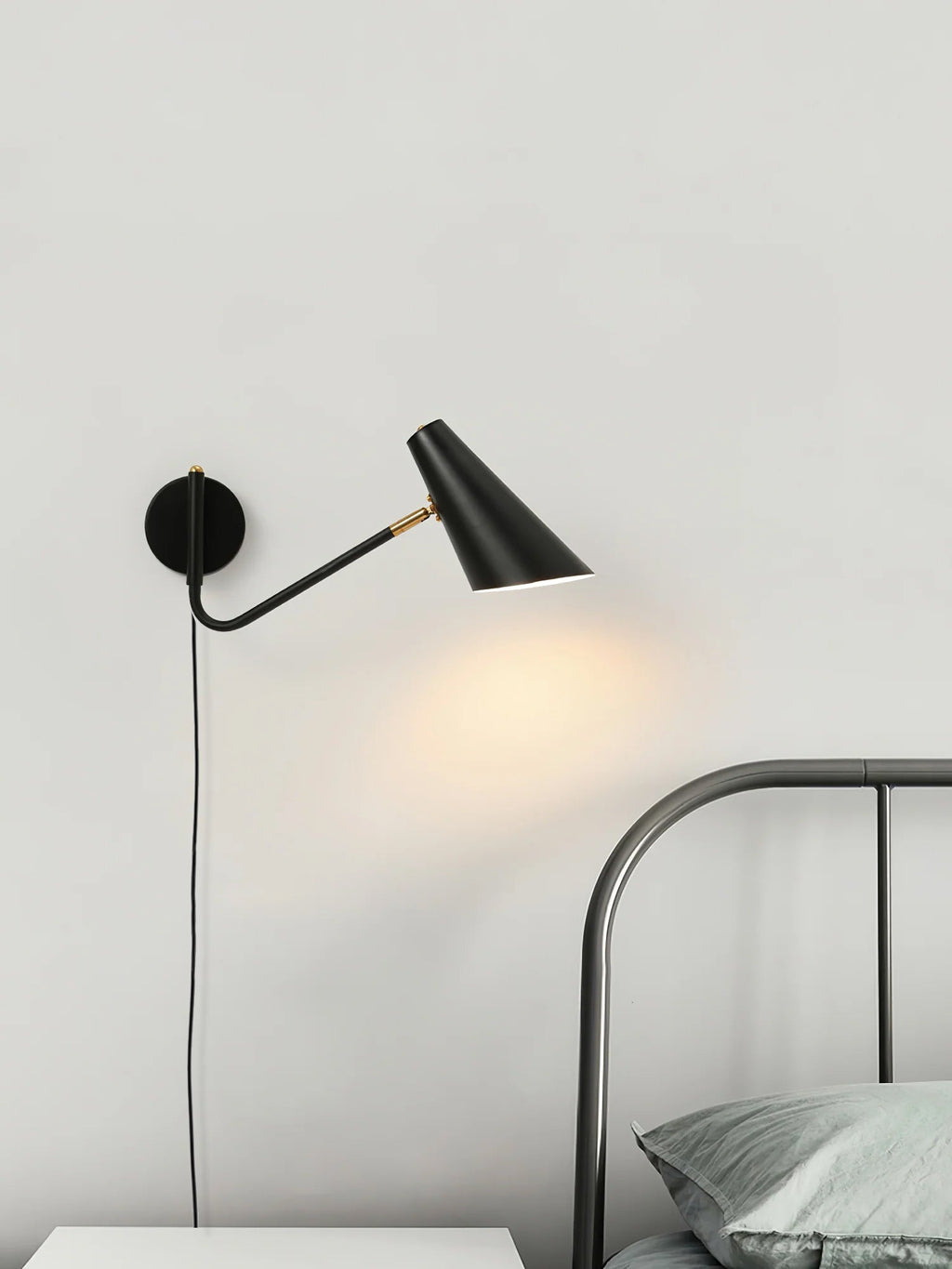 apex-plug-in-wall-sconce-anzaz-L 16.5″ x H 7.5″-5