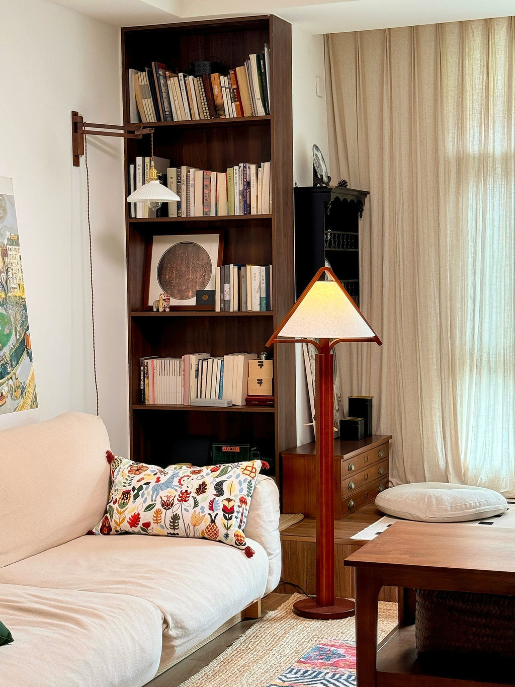 apex-triangle-shade-floor-lamp-anzaz--14