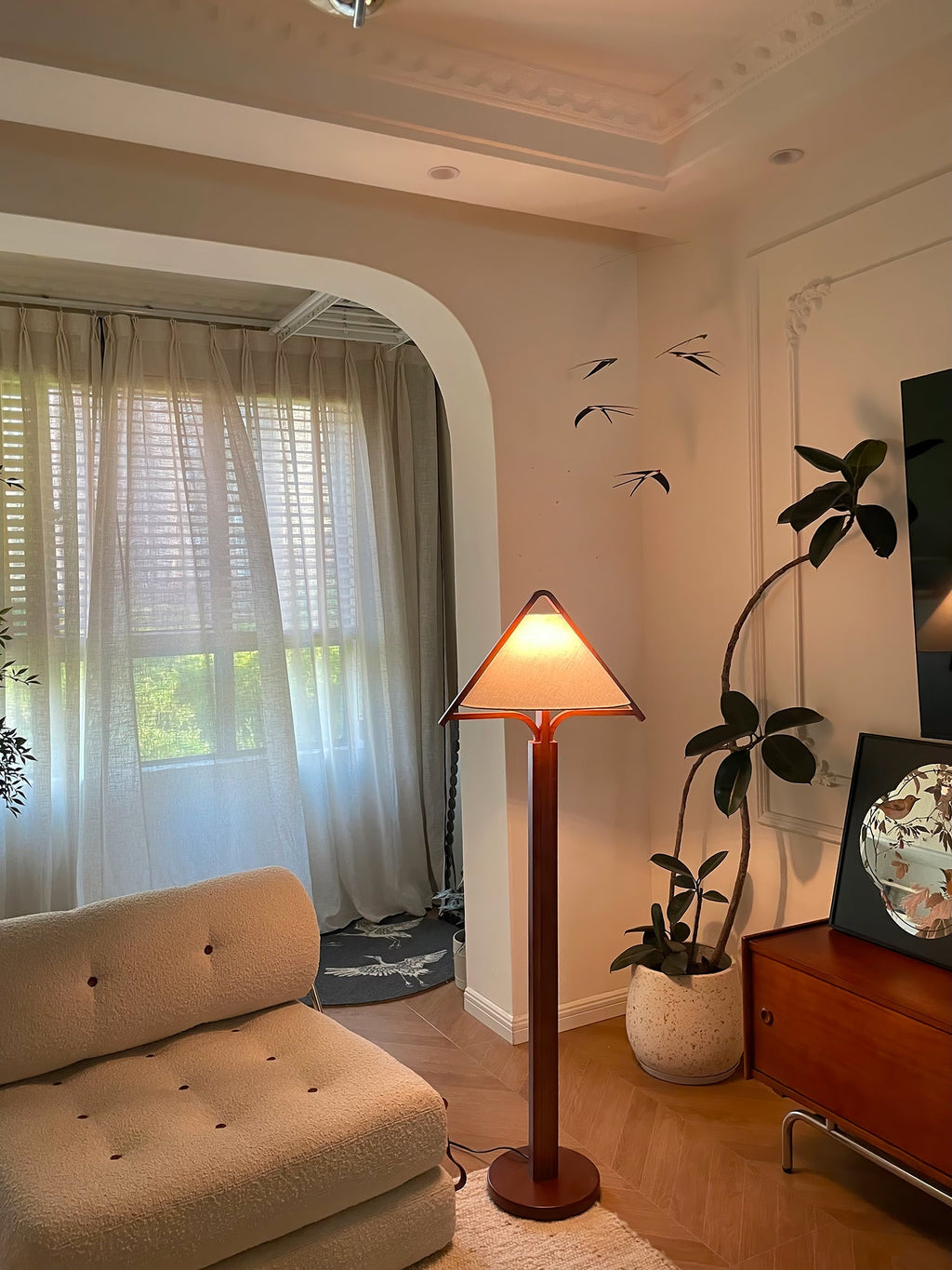 apex-triangle-shade-floor-lamp-anzaz--16