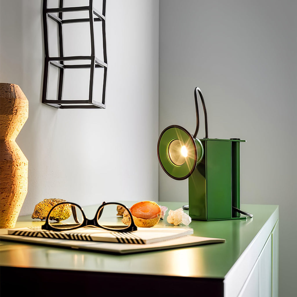 apex-triangle-shade-floor-lamp-anzaz--22