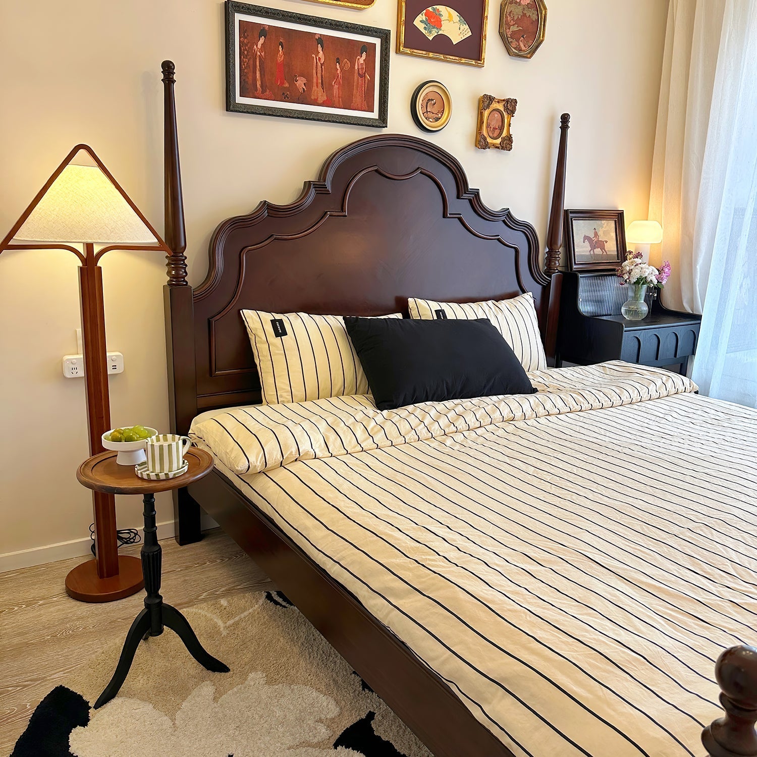 apex-triangle-shade-floor-lamp-anzaz--40