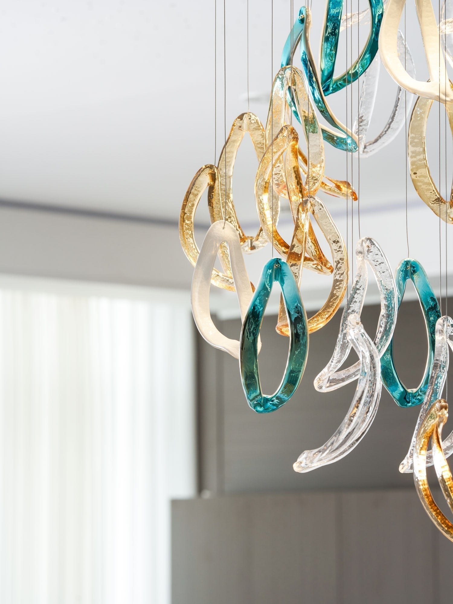 aqua-ripple-glass-art-customize-chandelier-anzaz--13