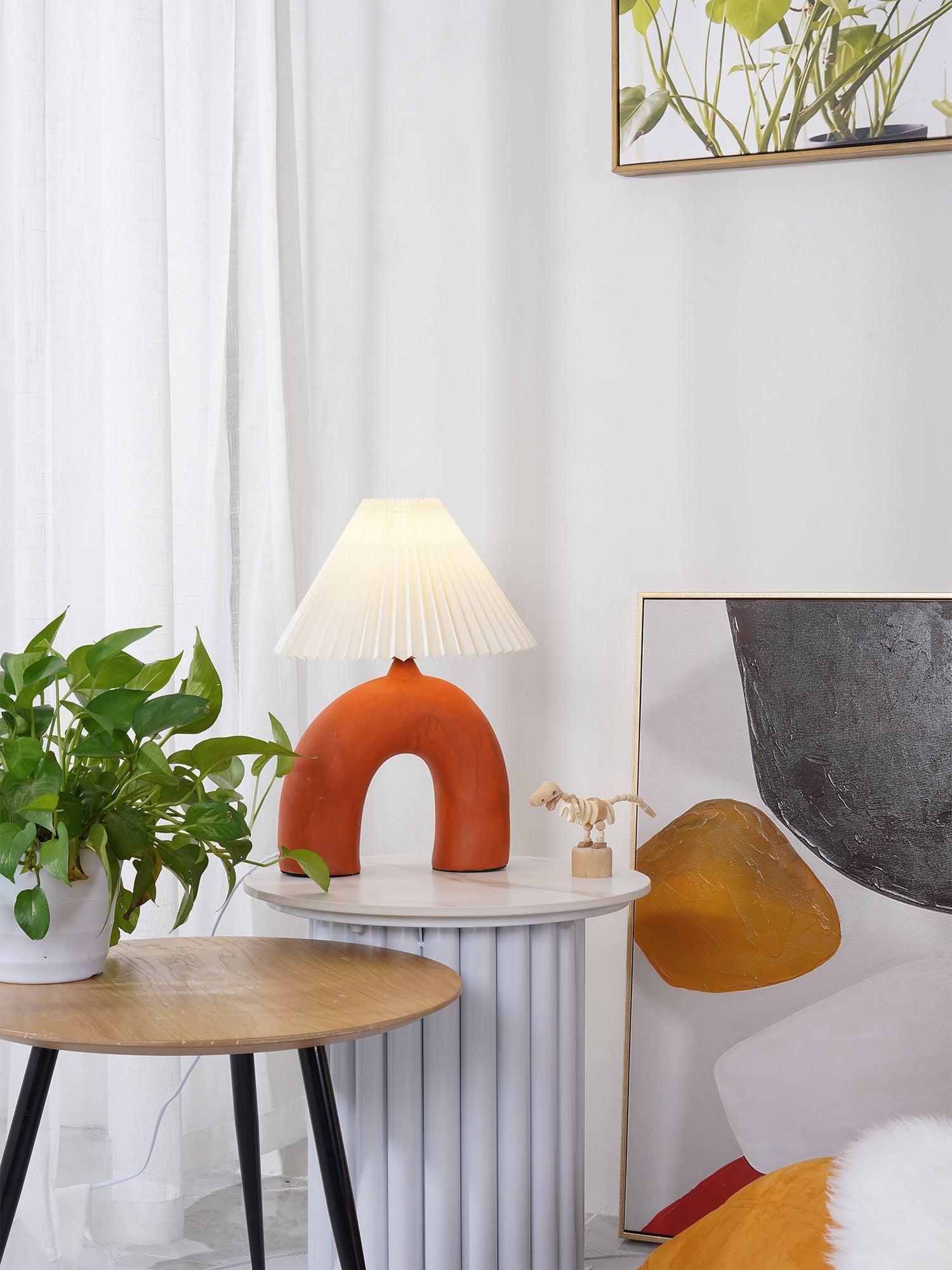 arched-pleated-table-lamp-anzaz--9