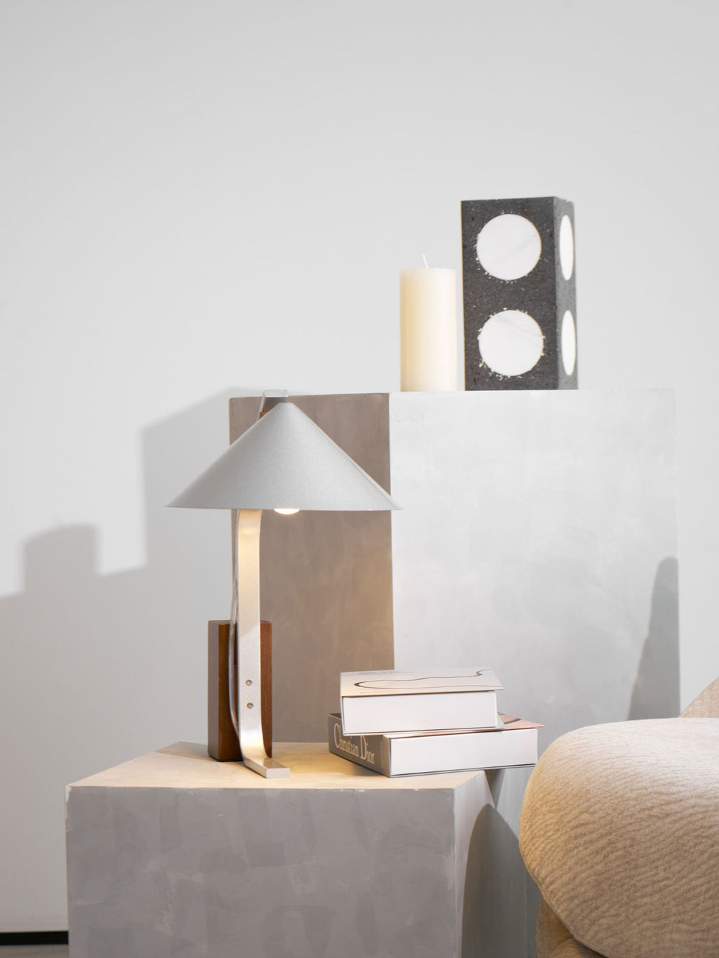 arclune-desk-lamp-anzaz-Walnut Wood & Black-8