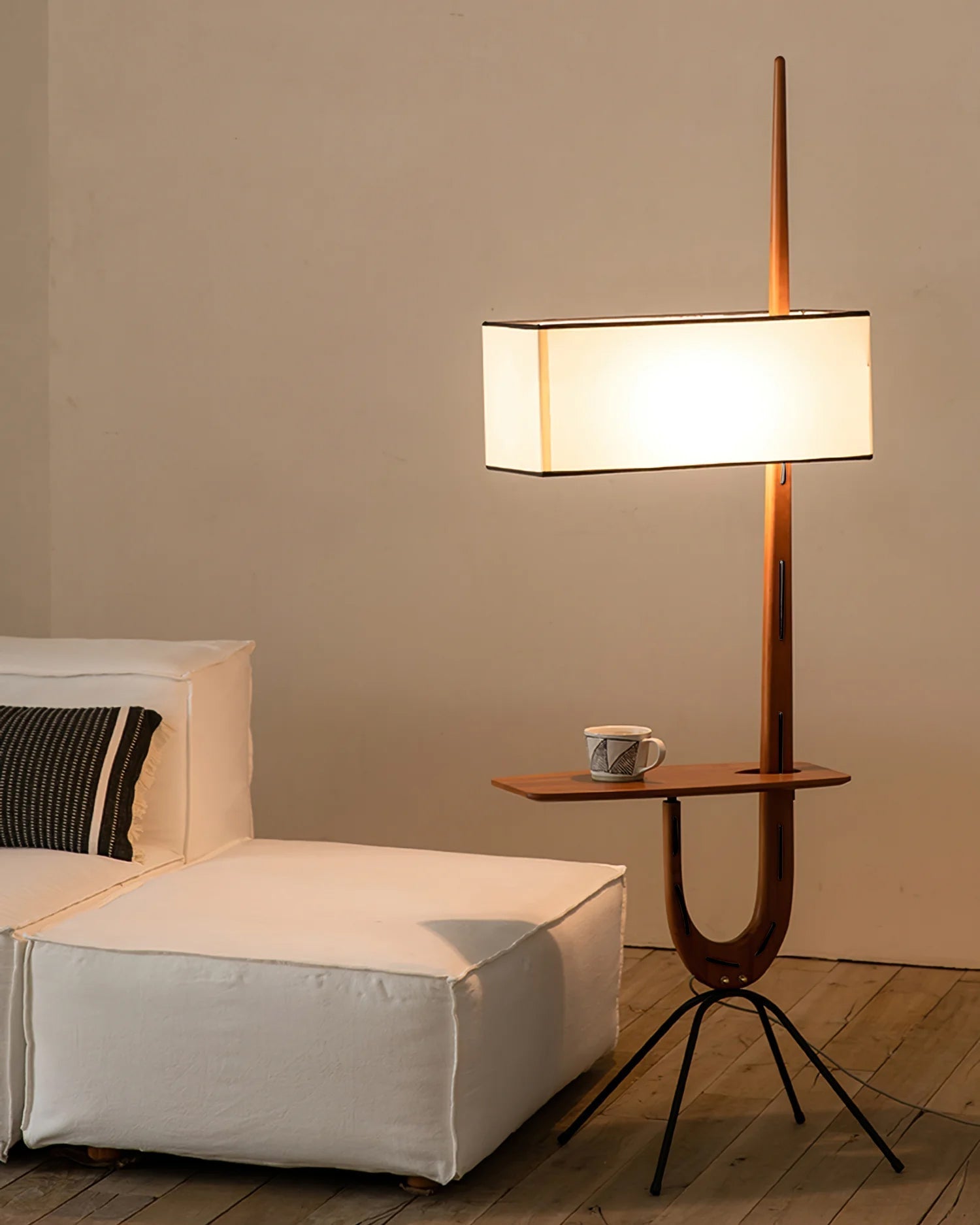 ardent-arch-floor-lamp-anzaz--23