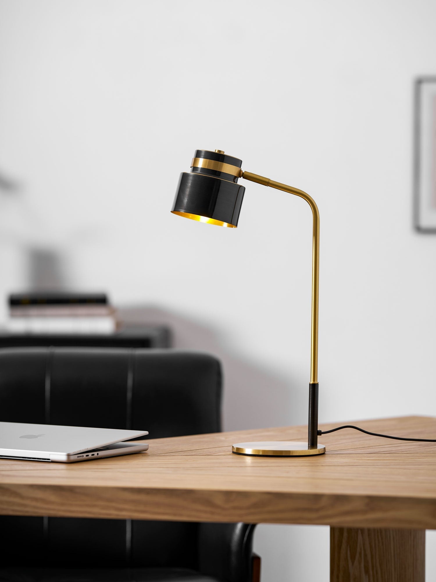 ari-scandustrial-table-lamp-anzaz--34