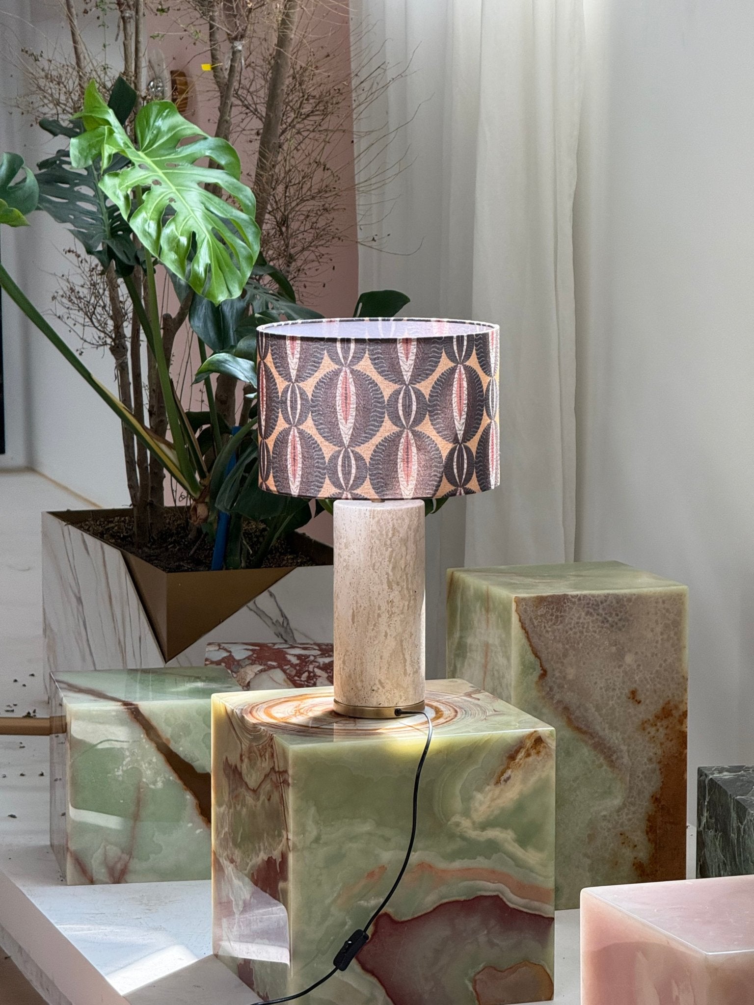 aria-stone-table-lamp-anzaz--40
