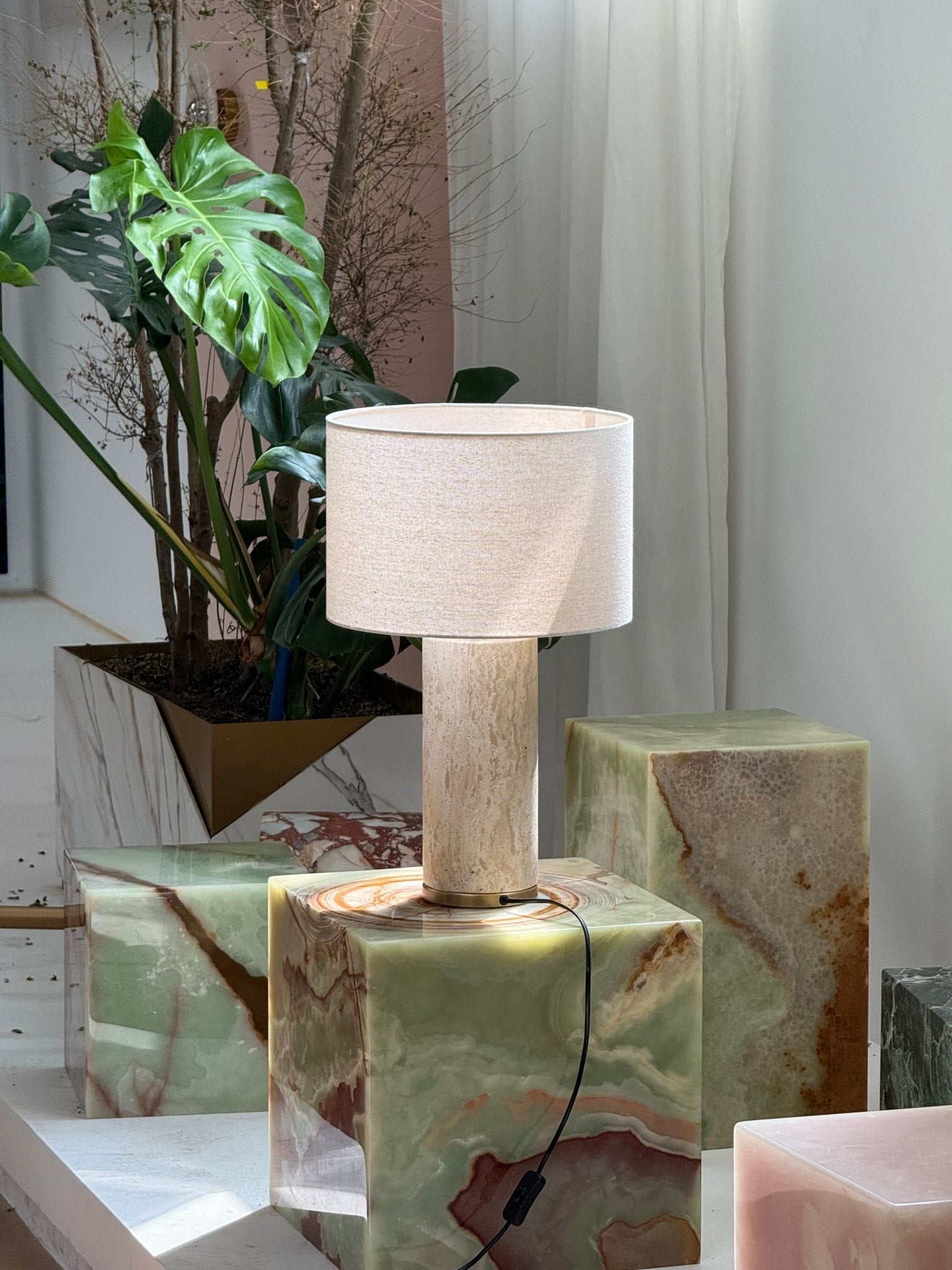 aria-stone-table-lamp-anzaz--42