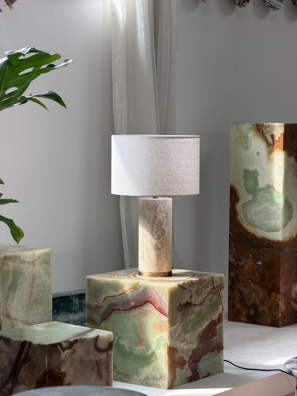 aria-stone-table-lamp-anzaz--75