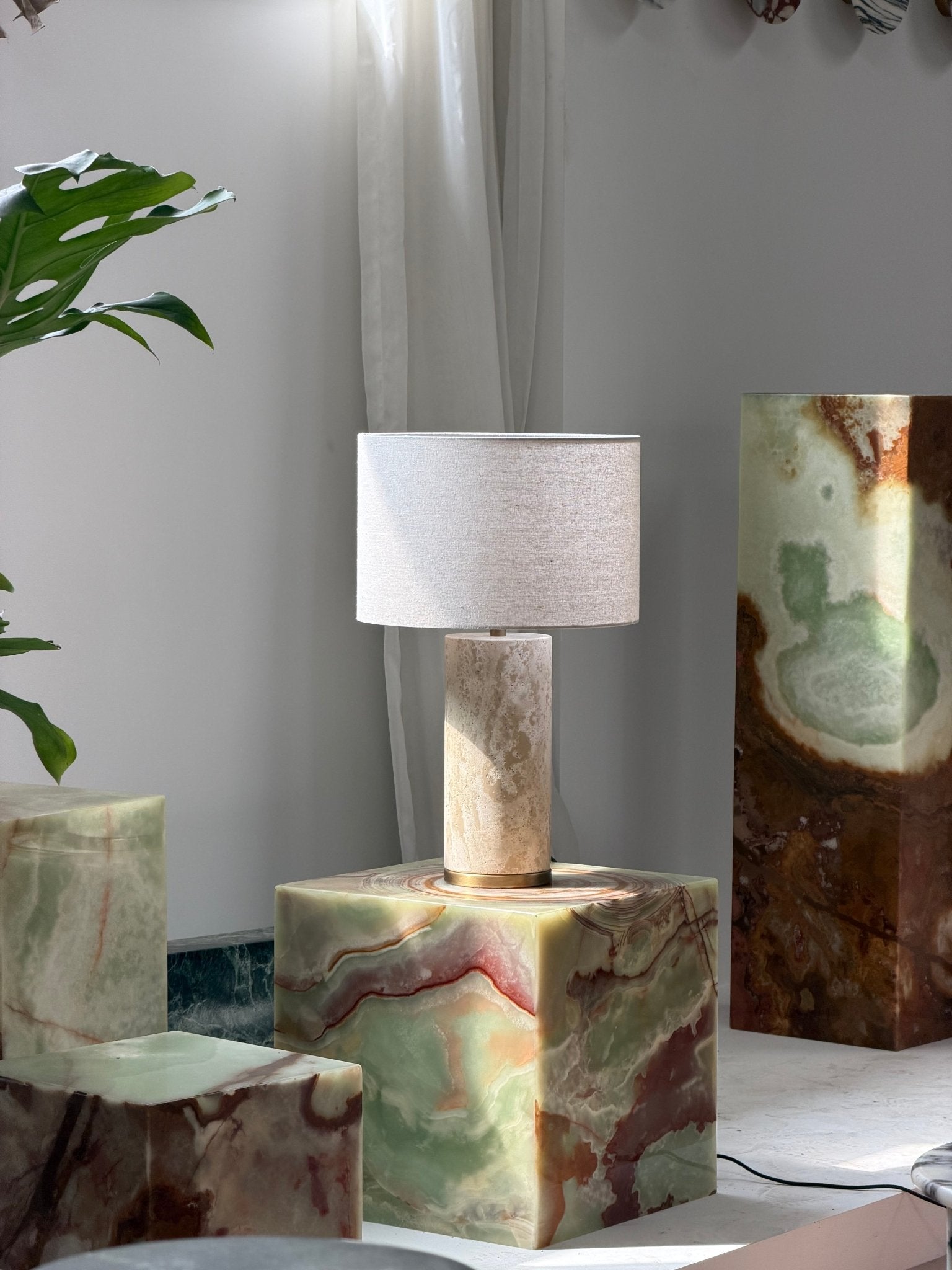 aria-stone-table-lamp-anzaz--75