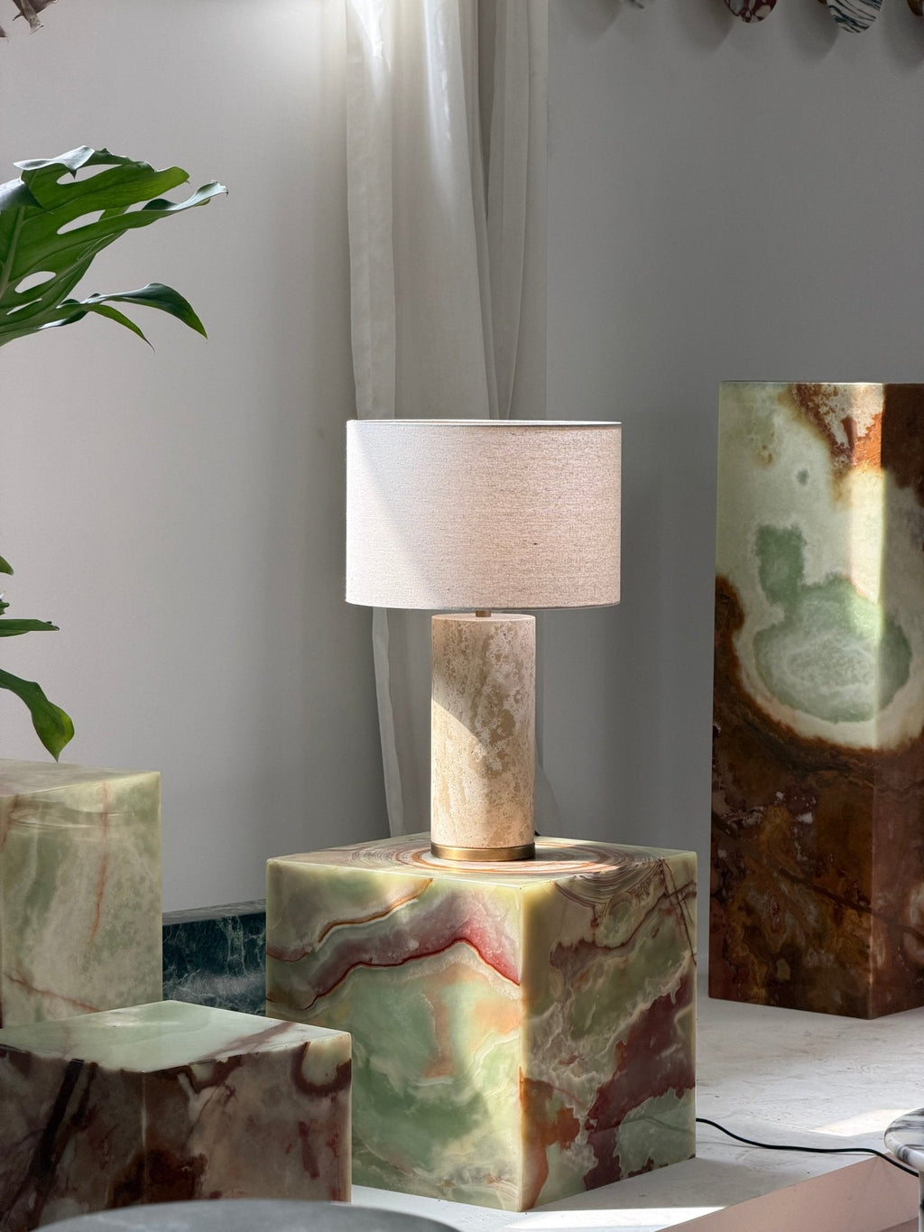 aria-stone-table-lamp-anzaz--83