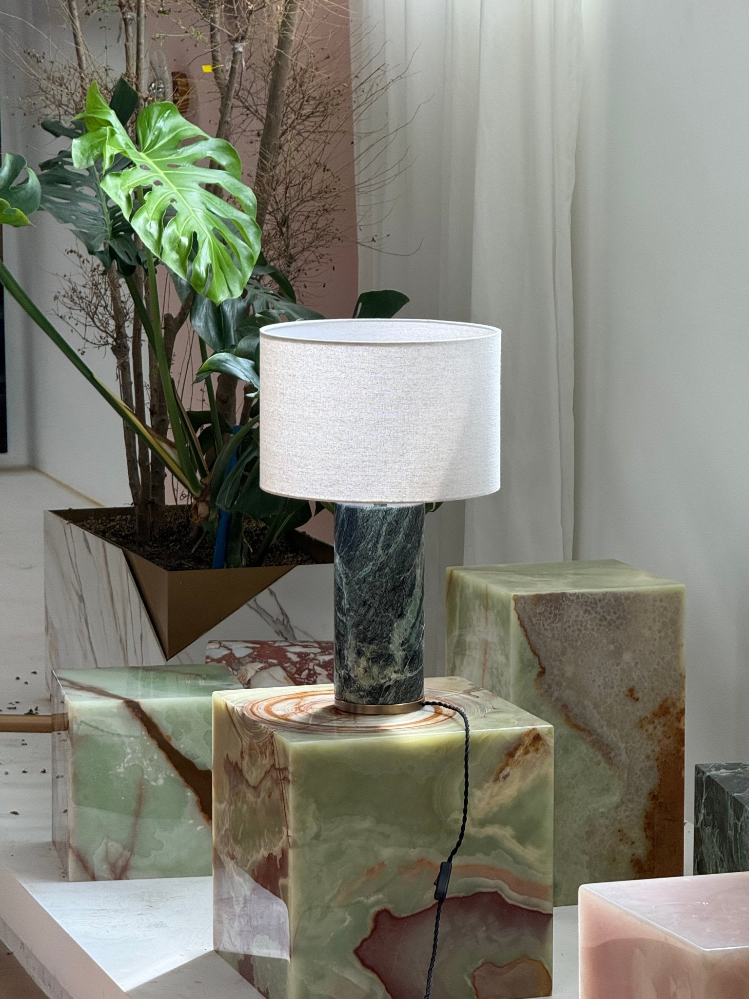 aria-stone-table-lamp-anzaz--48