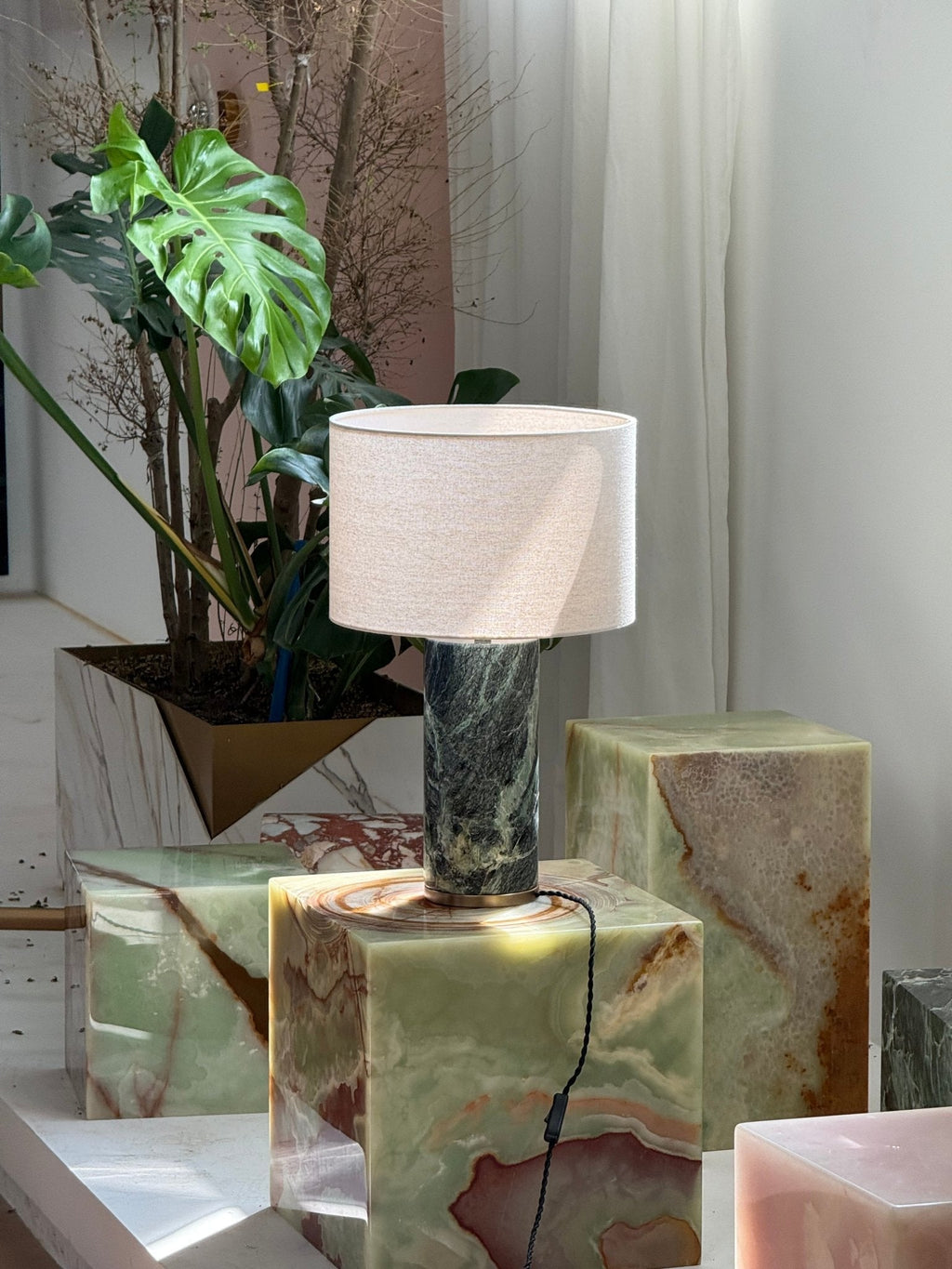 aria-stone-table-lamp-anzaz--52