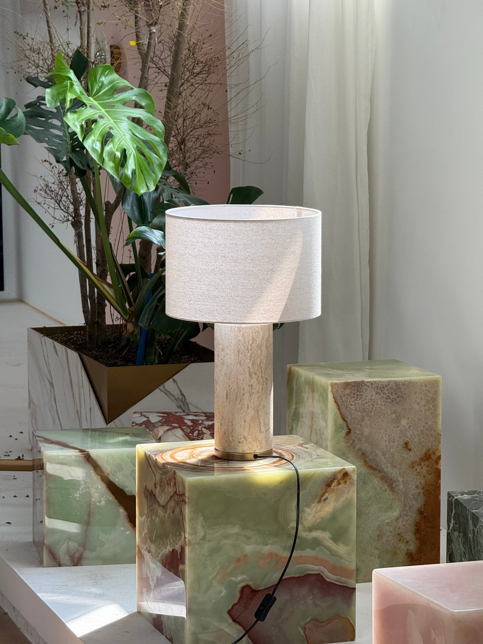 aria-stone-table-lamp-anzaz--67