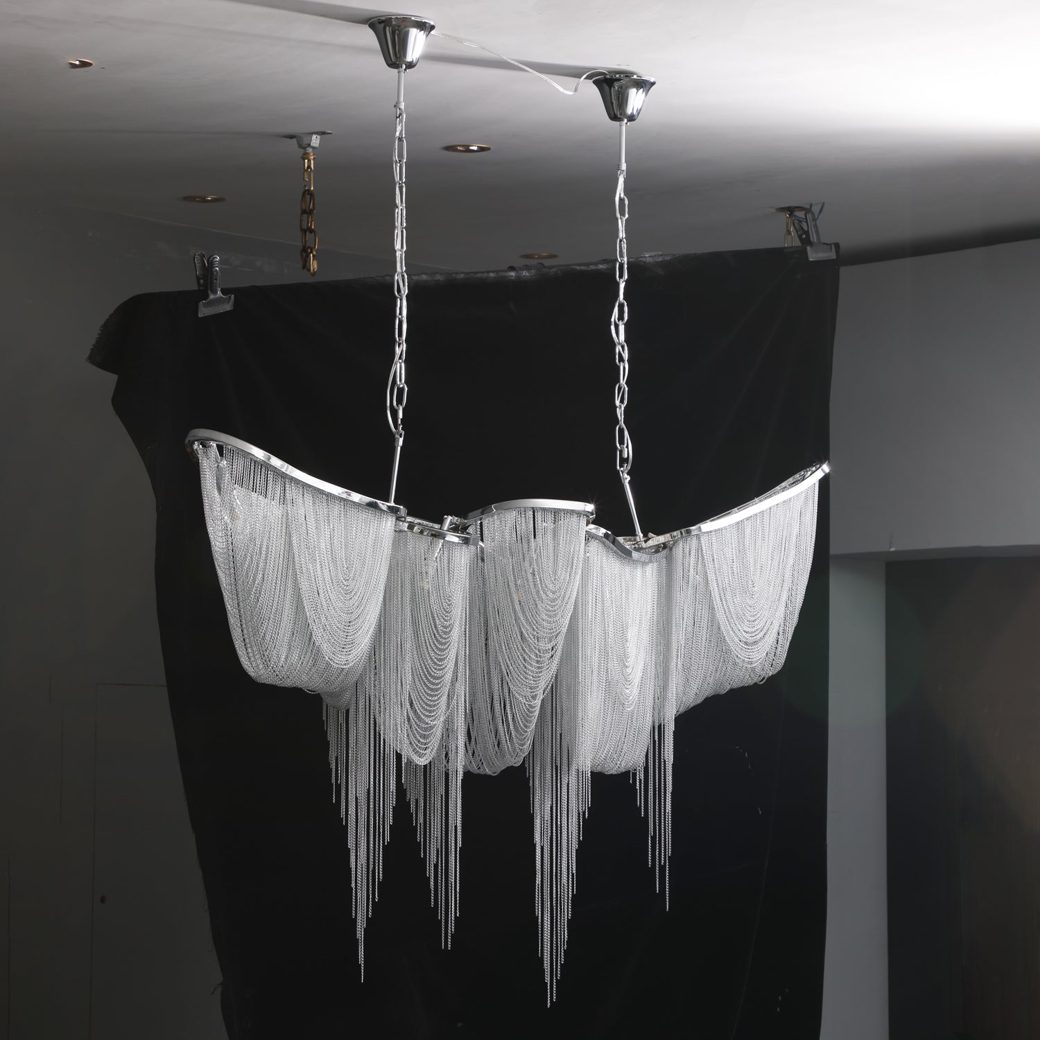 ark-tassel-chandelier-anzaz--10