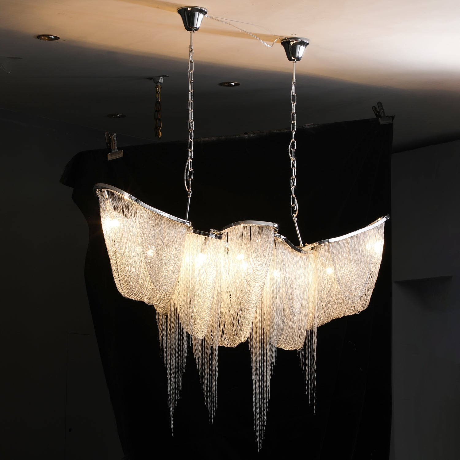 ark-tassel-chandelier-anzaz--9