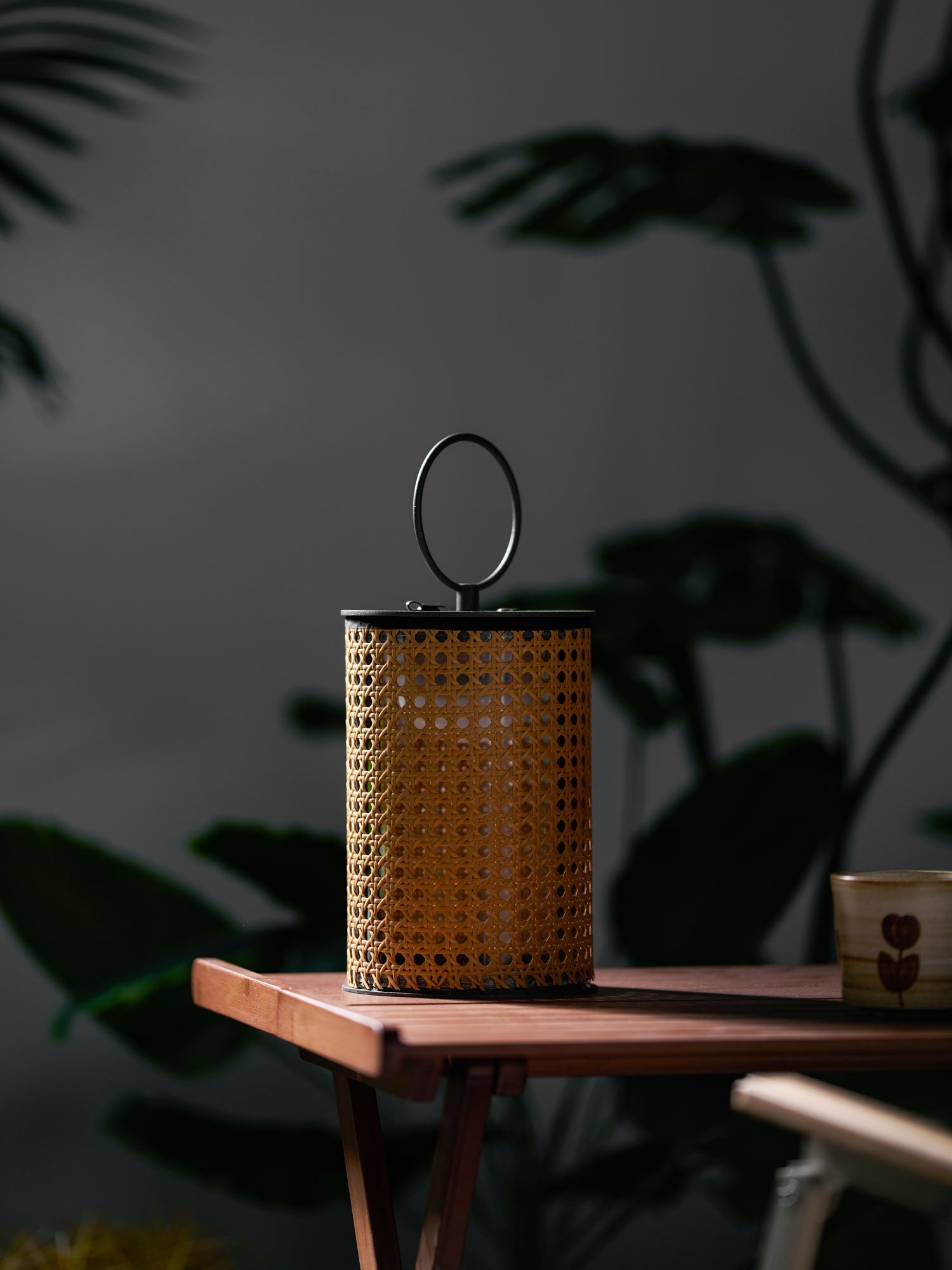 arlette-solar-outdoor-lantern-lamp-anzaz--33
