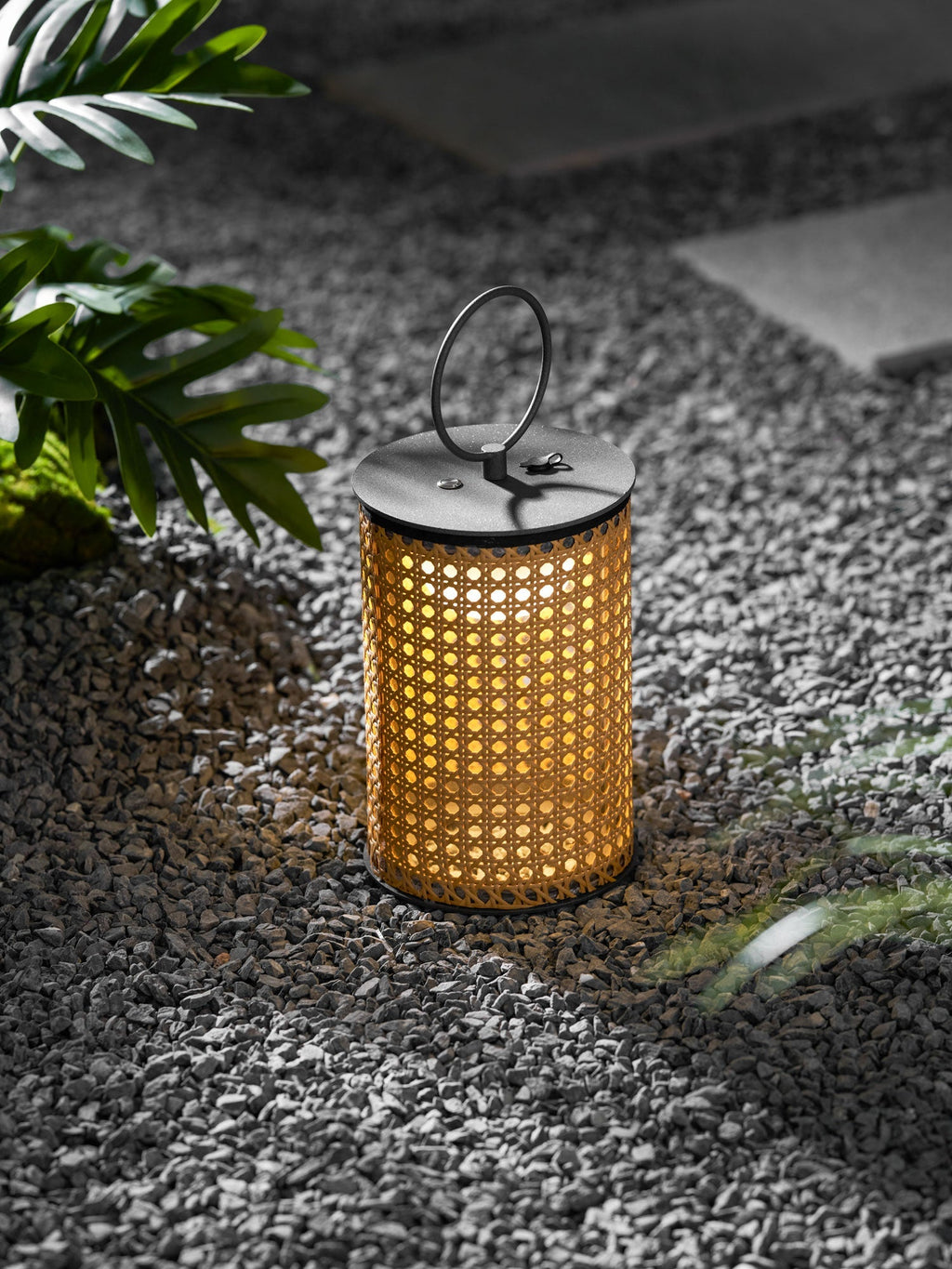 arlette-solar-outdoor-lantern-lamp-anzaz--37
