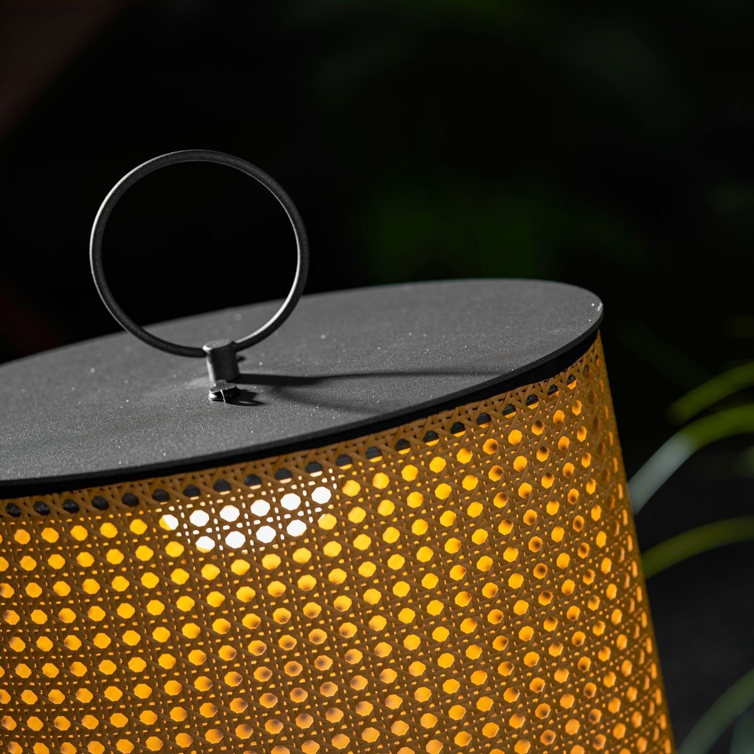 arlette-solar-outdoor-lantern-lamp-anzaz--24