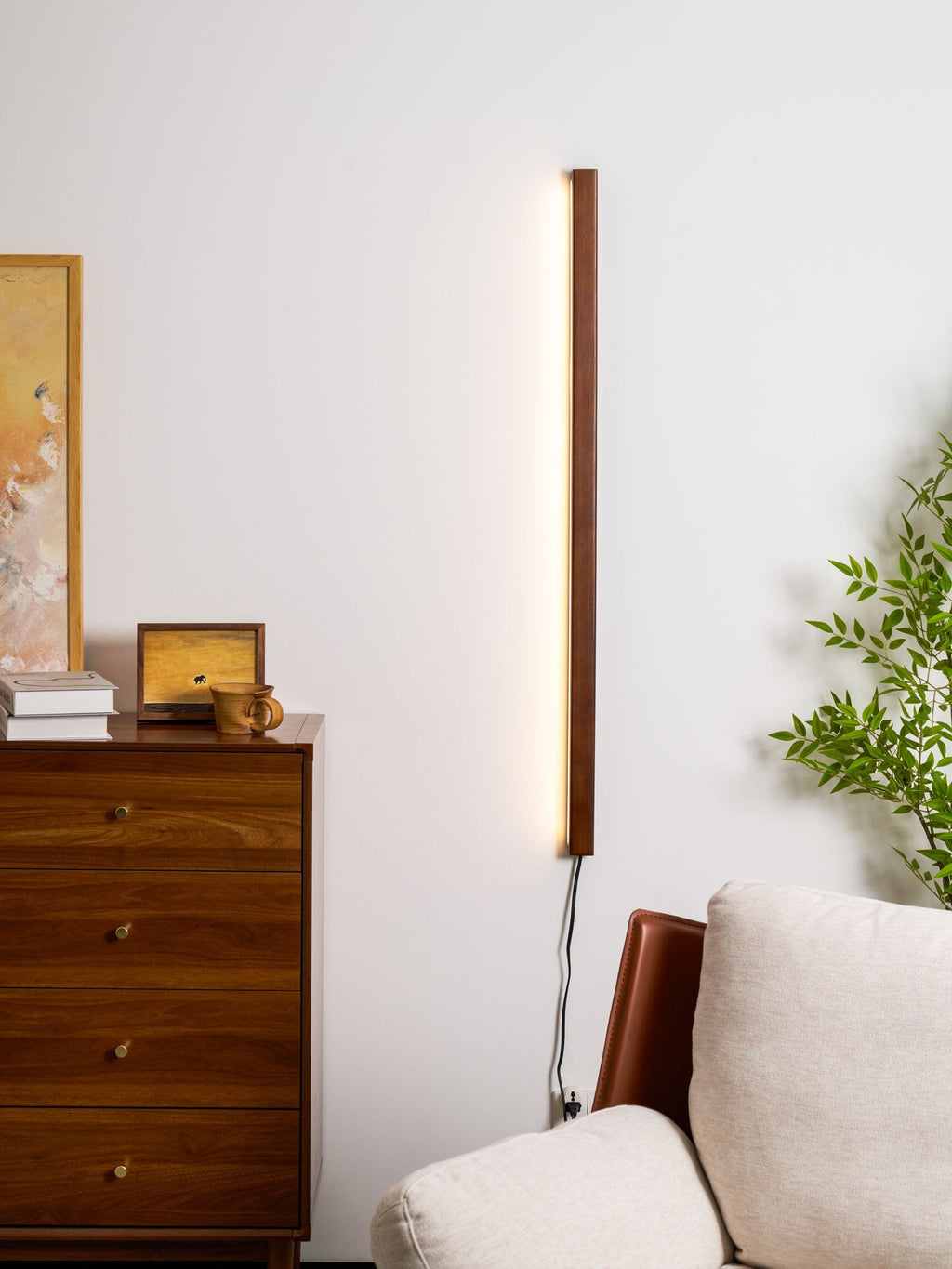 arlo-linear-wood-plug-in-wall-light-anzaz-Walnut Color-5