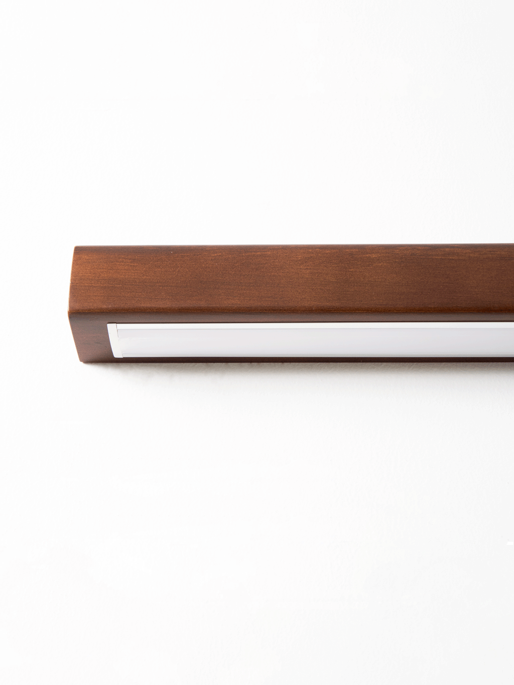 arlo-linear-wood-wall-light-anzaz--41
