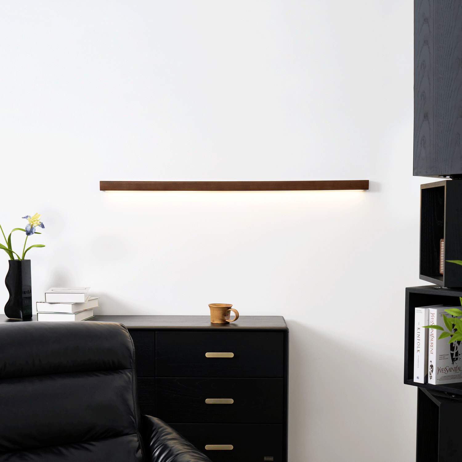 arlo-linear-wood-wall-light-anzaz-Walnut Color-15