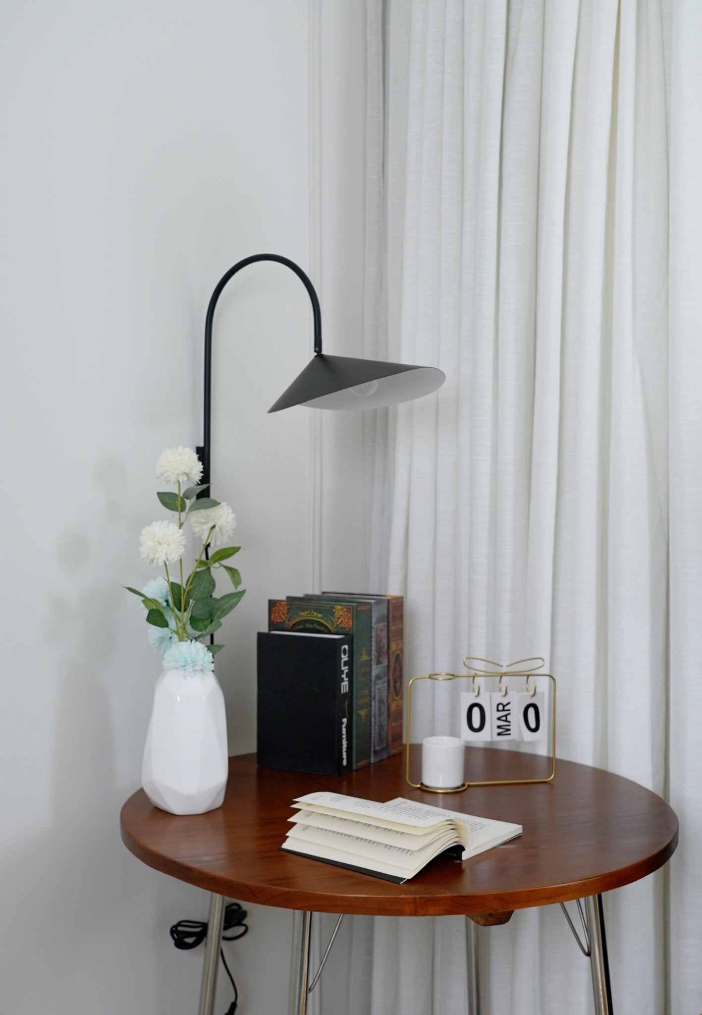 alocasia-swivel-plug-in-wall-lamp-anzaz-Beige-14