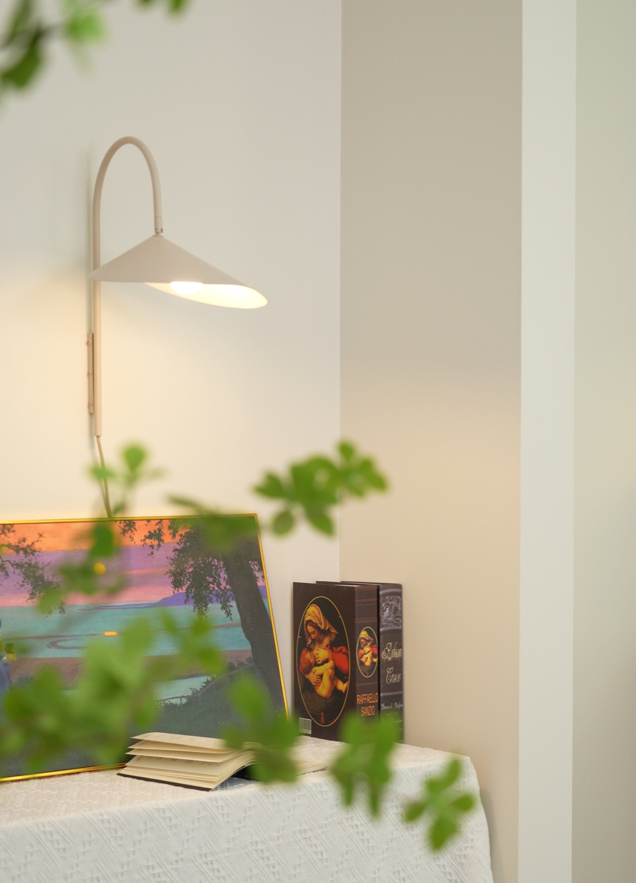 alocasia-swivel-plug-in-wall-lamp-anzaz--51