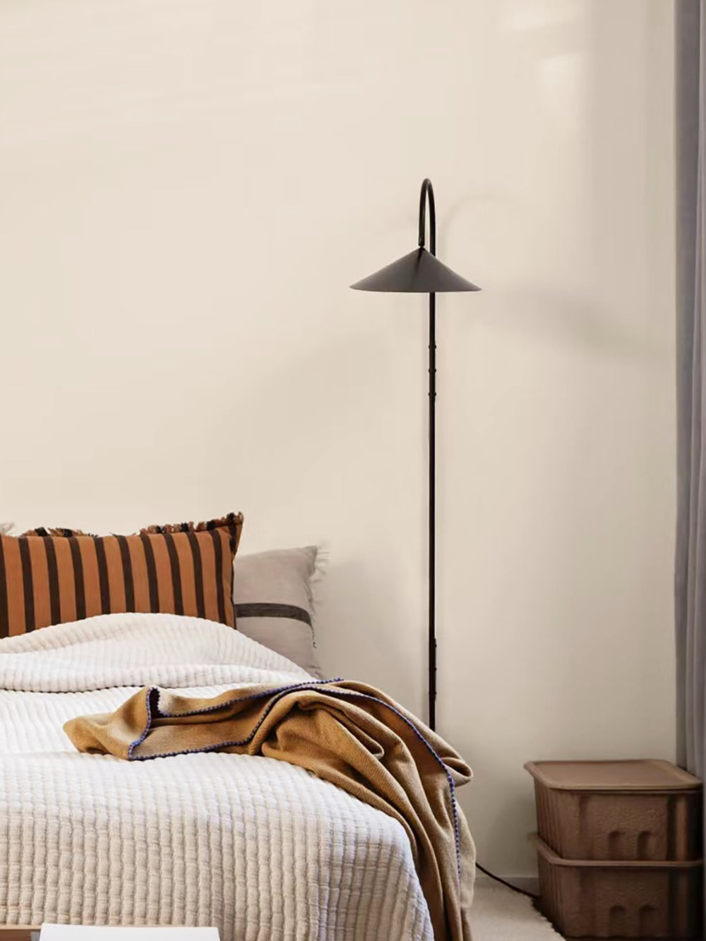 alocasia-swivel-plug-in-wall-lamp-anzaz--54