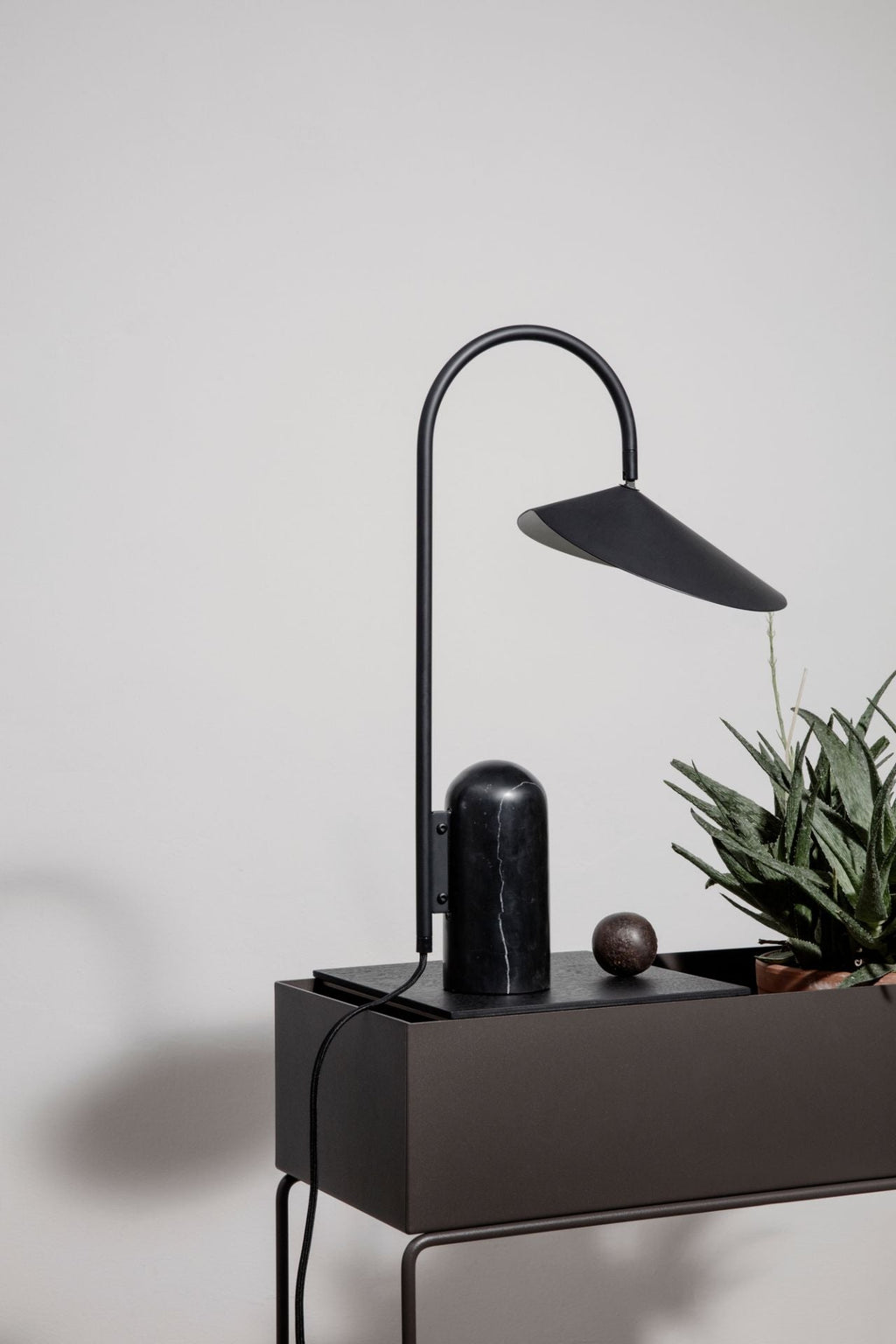 arum-table-lamp-anzaz--11