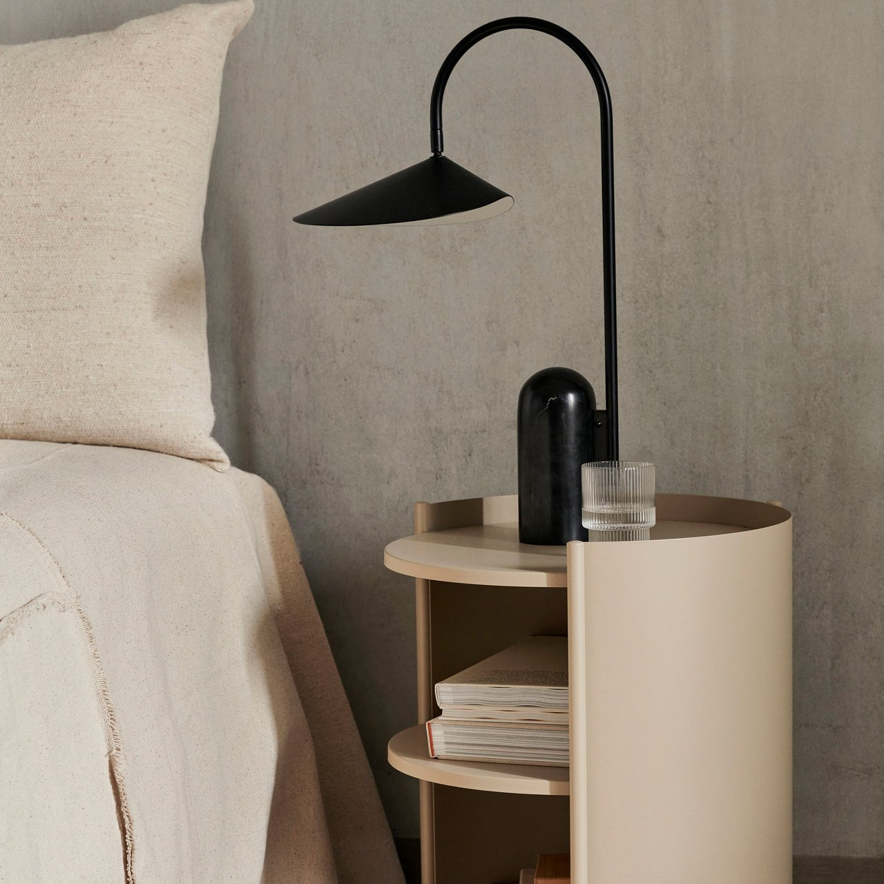 arum-table-lamp-anzaz-Beige-5