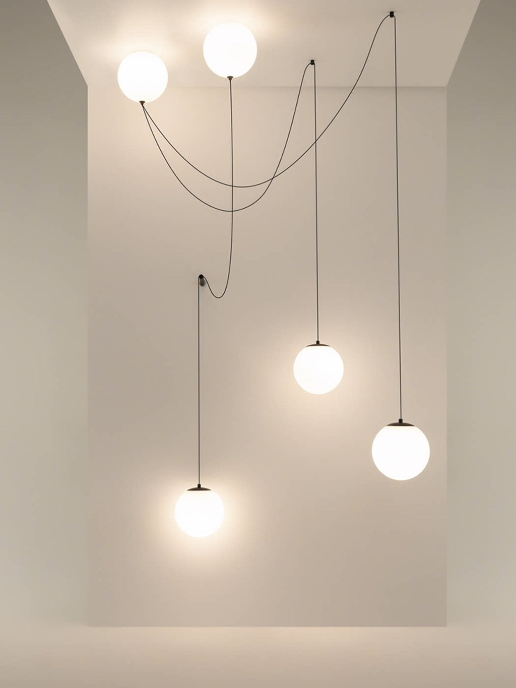 asteris-multi-globe-pendant-lamp-anzaz-Black & White-6