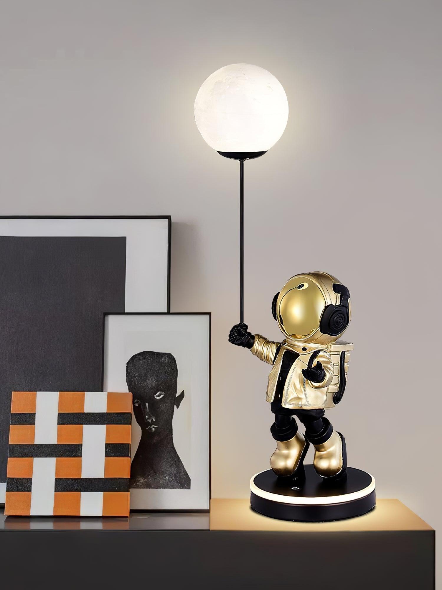 astronaut-and-planet-lamp-anzaz-AU plug-11