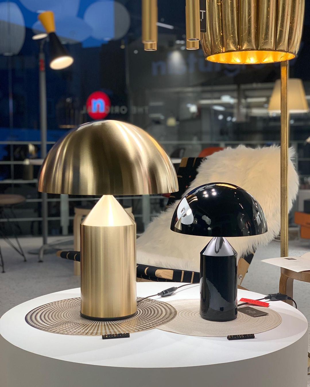 atollo-metal-table-lamp-anzaz--62