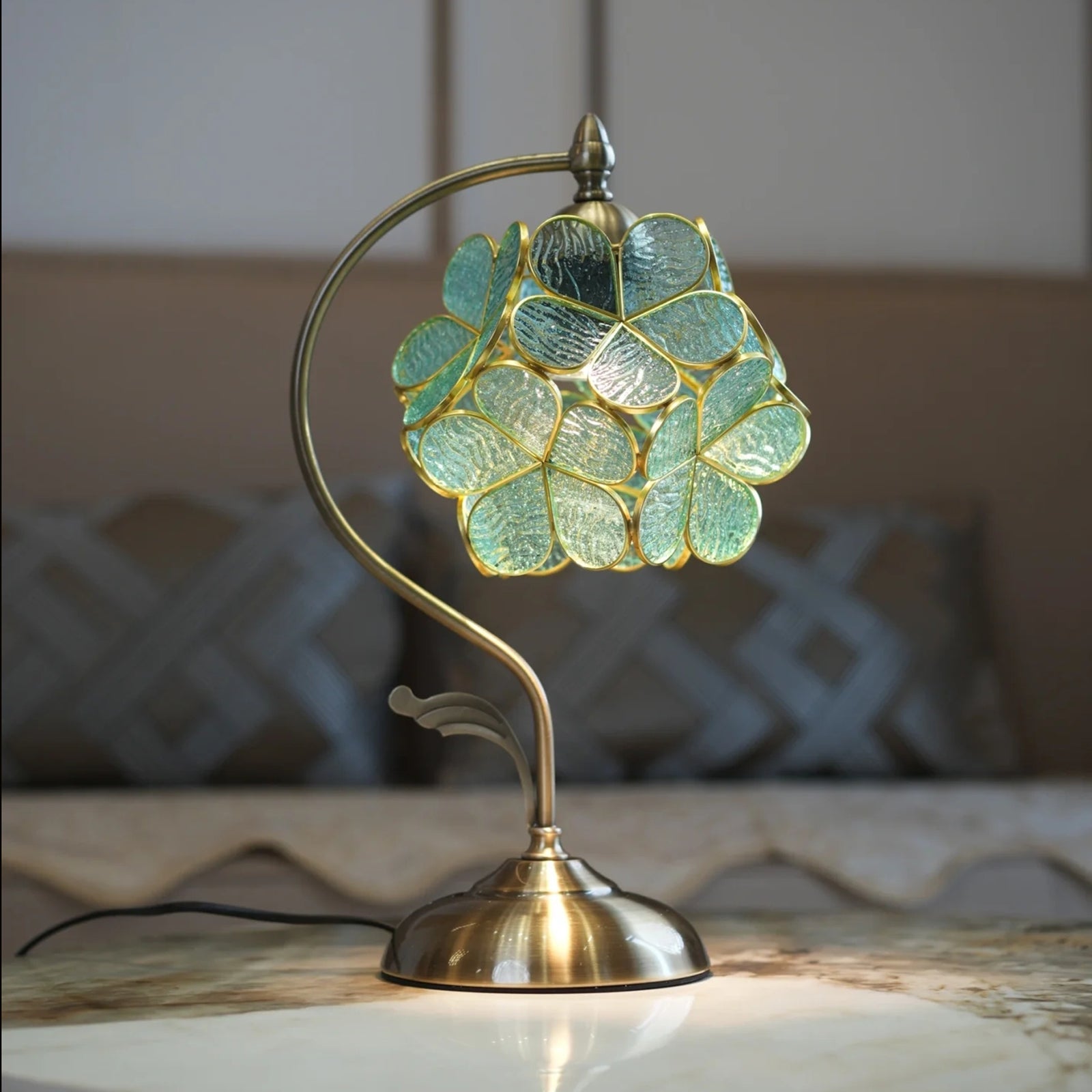 aurelia-leaf-table-lamp-anzaz--5