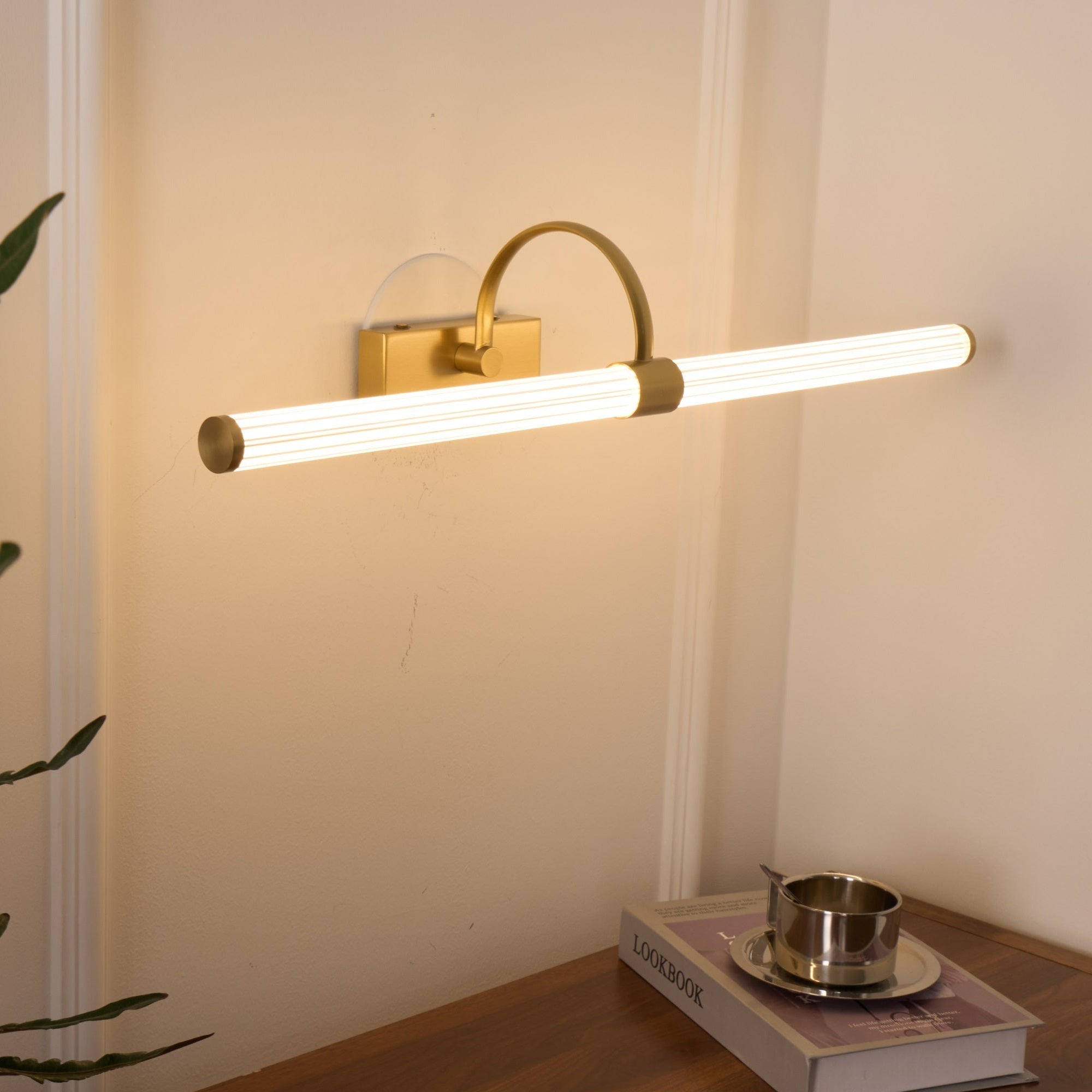 avery-wall-light-anzaz-Black-4