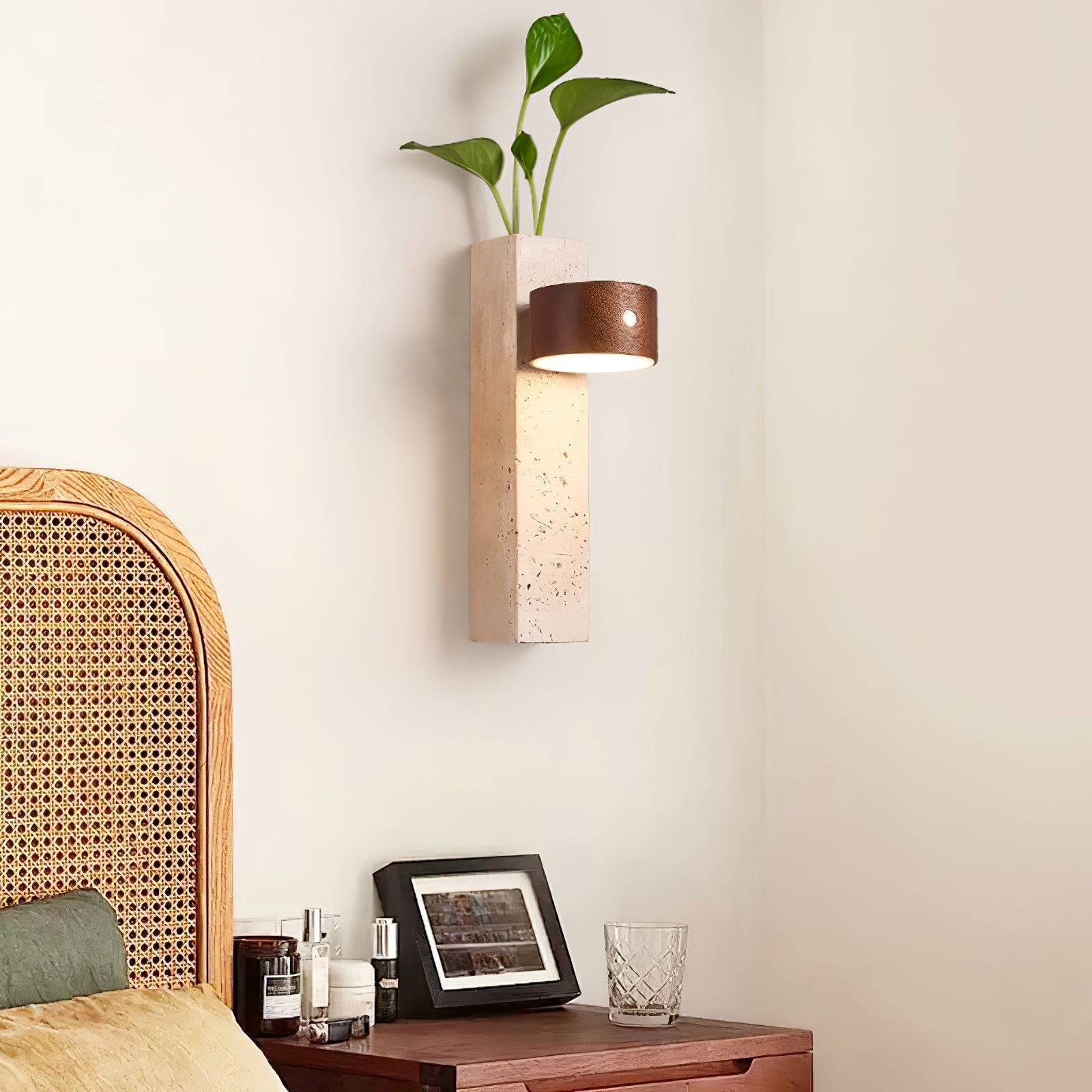 axis-wood-wall-light-anzaz--5